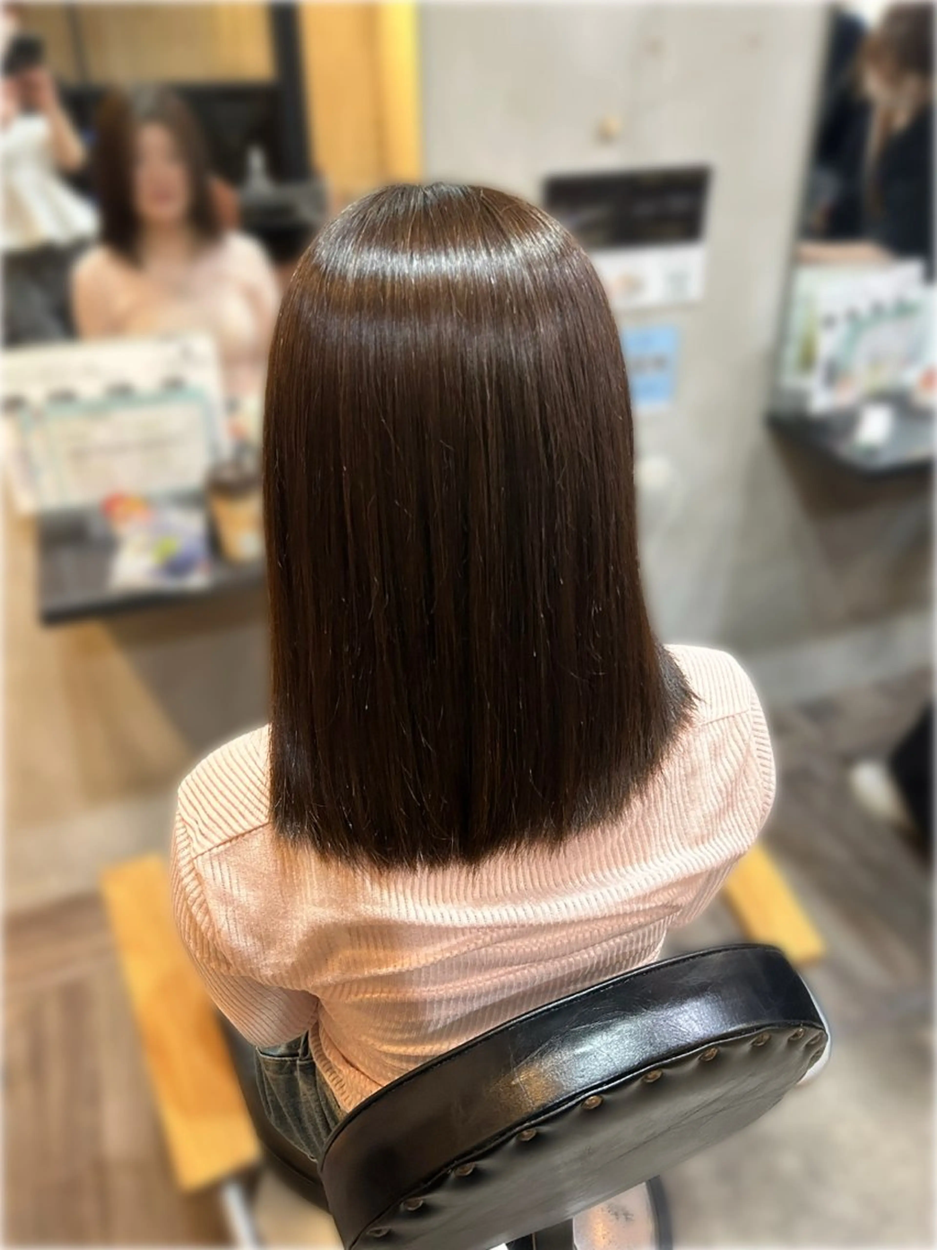 ミディアム lafith hair Glanz 桂所属・かじももな｜縮毛矯正 ｜透明感カラーのヘアスタイル