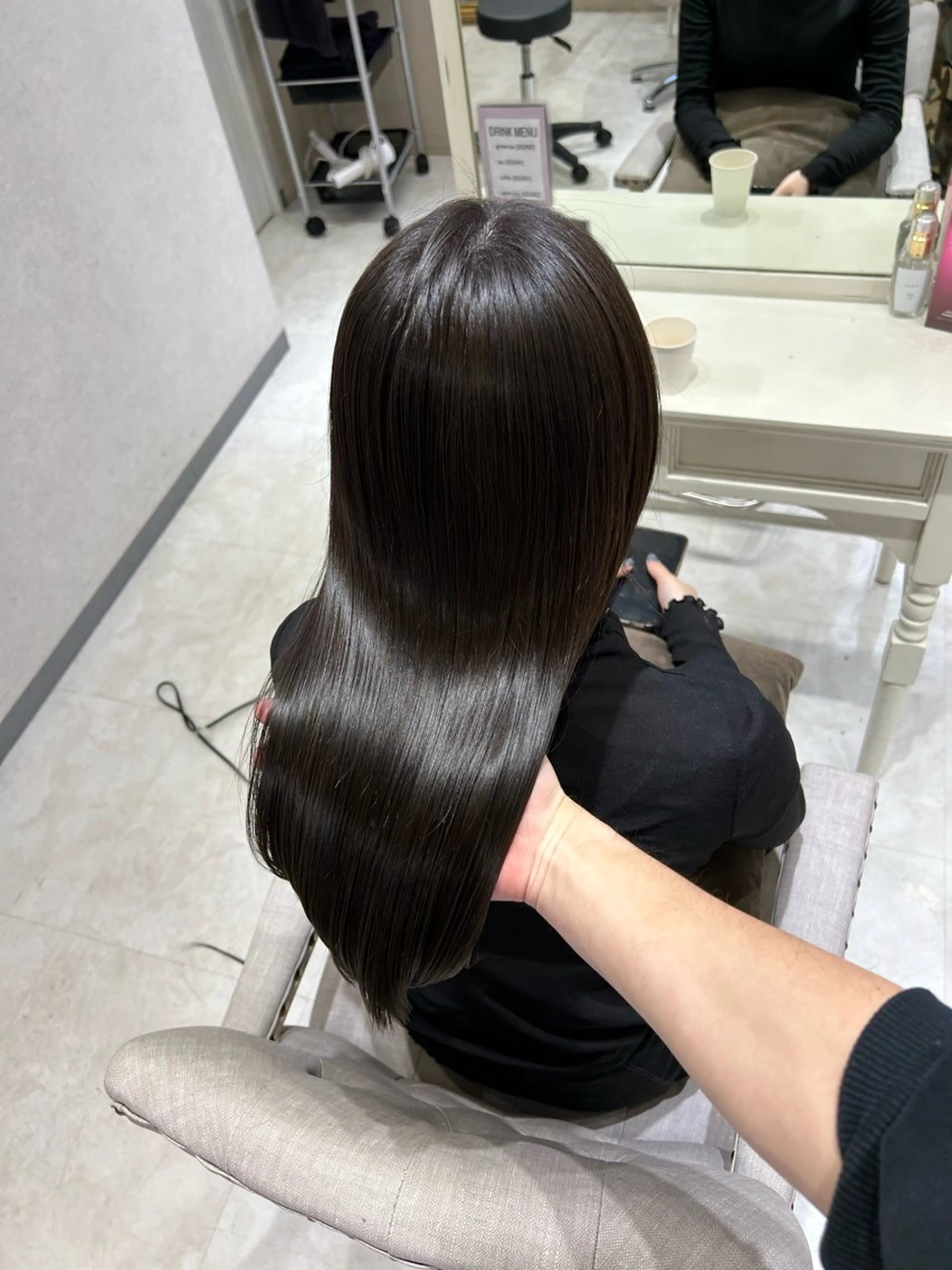 セミロング 縮毛矯正 カット 縮毛矯正 トリートメント 髪質改善× ブリーチなしyutoのヘアスタイル