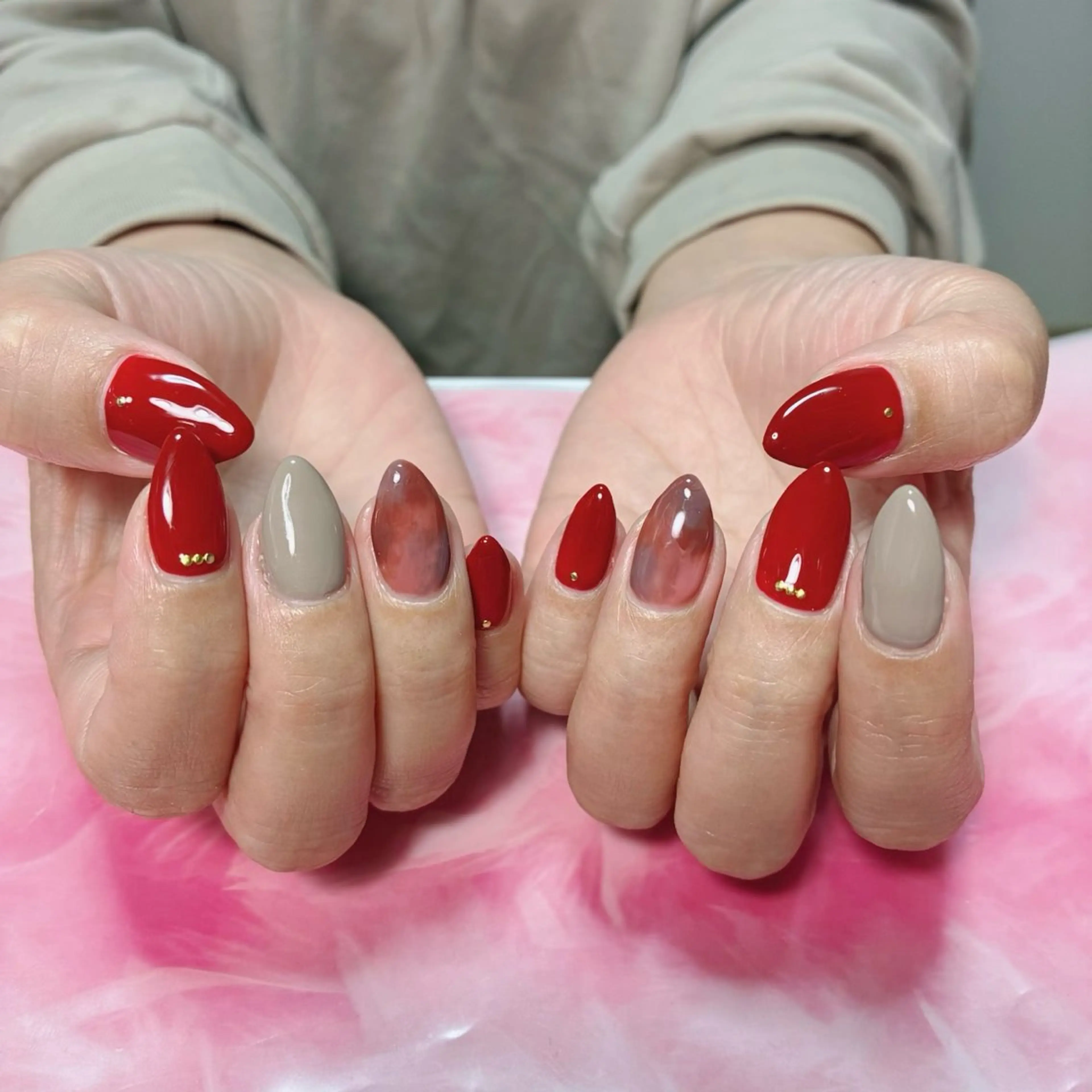 ミディアム hs nail salonのネイルデザイン