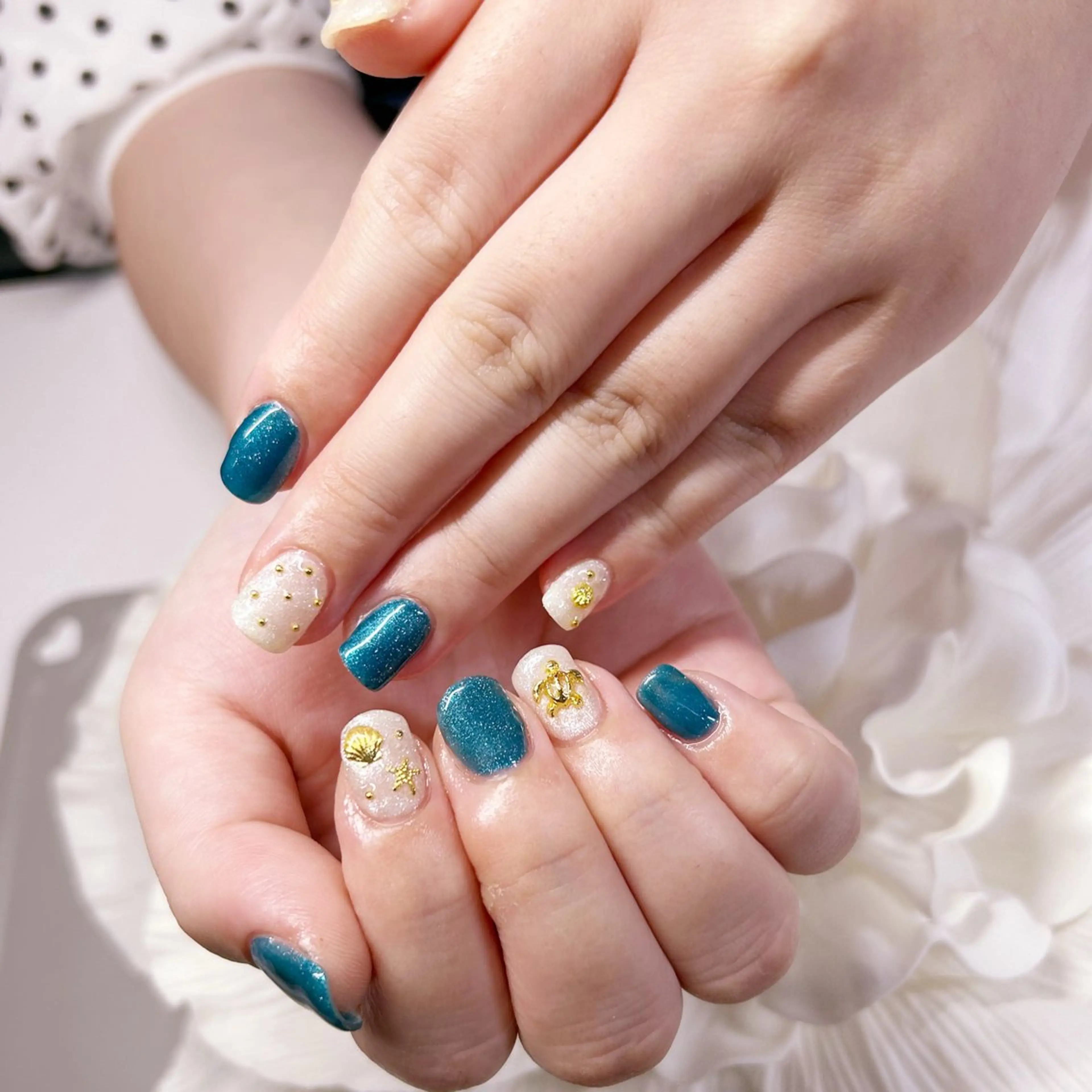 ネイル 夏ネイル キラリネイル 本厚木のネイルデザイン