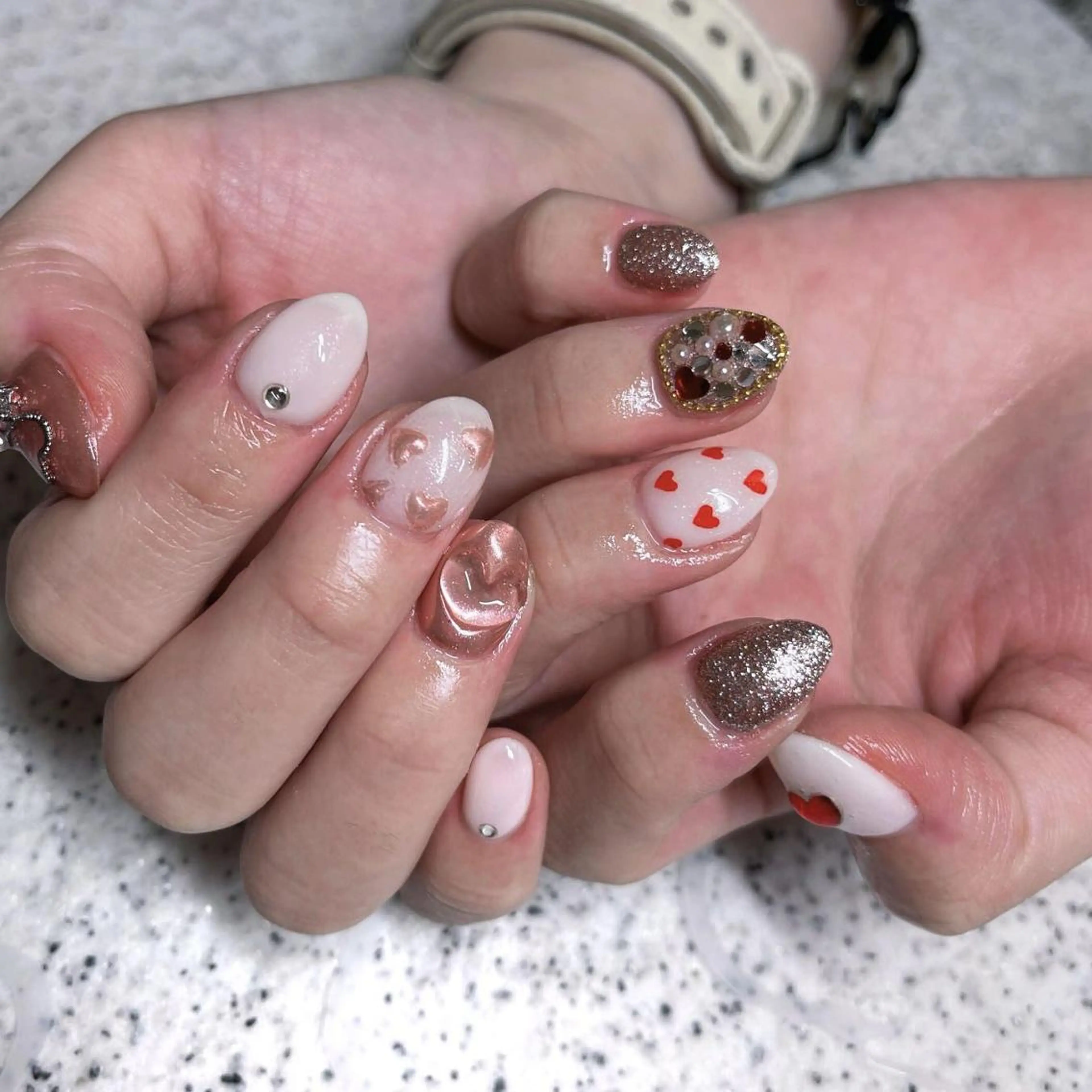 ネイル Queens PUPUのネイルデザイン