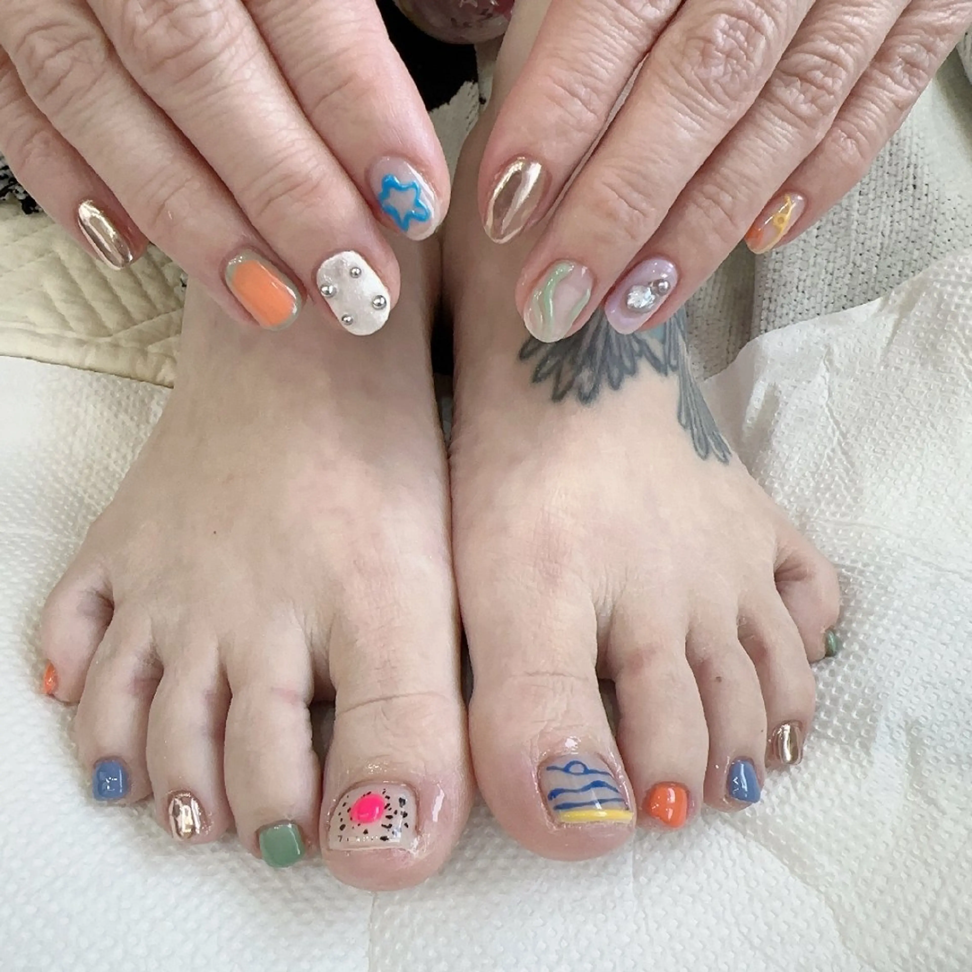 ネイル フットネイル ミラーネイル ニュアンスネイル ハンドネイル UM Nail Salonのネイルデザイン