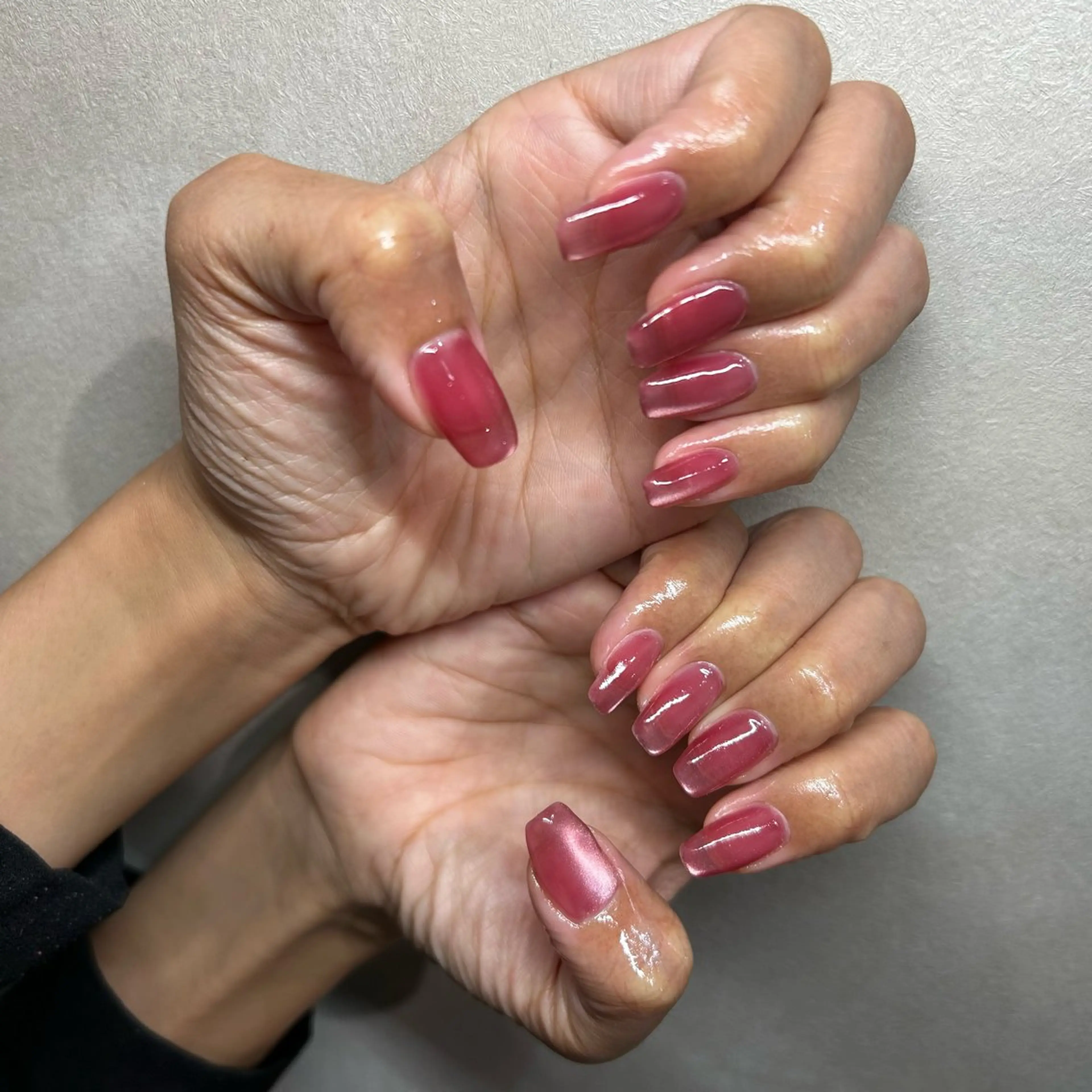 ネイル マグネットネイル ニュアンスネイル ハンドネイル nail&care salon soa所属・soa/美容液ケアで 自爪を育てるネイルのネイルデザイン