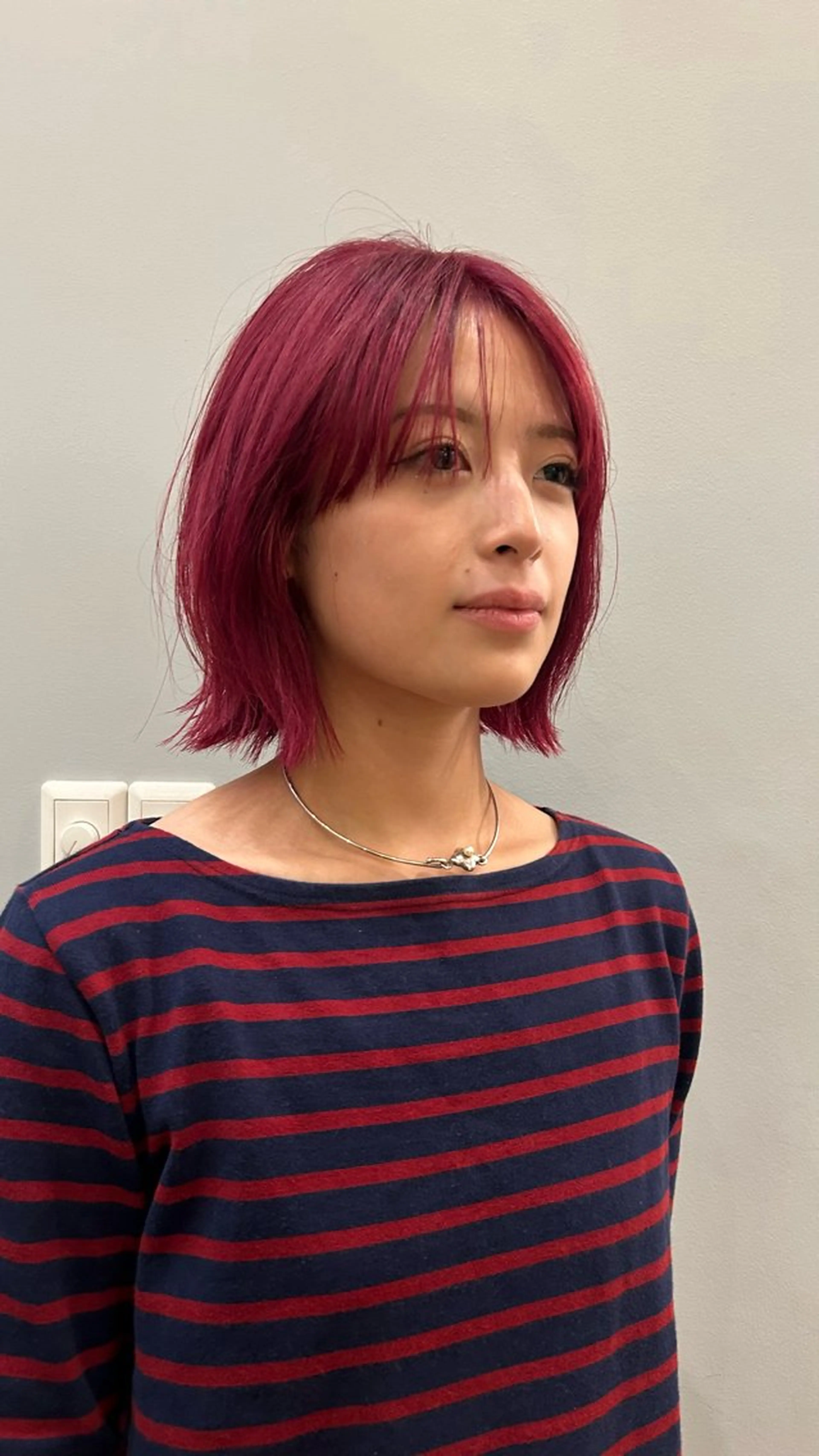 ショート カラー 切りっぱなしボブ ショートボブ レッドカラー ボブ ショートヘア ヘアカラー トリートメント 🌿ボブ パーマ高橋啓太🌿のヘアスタイル