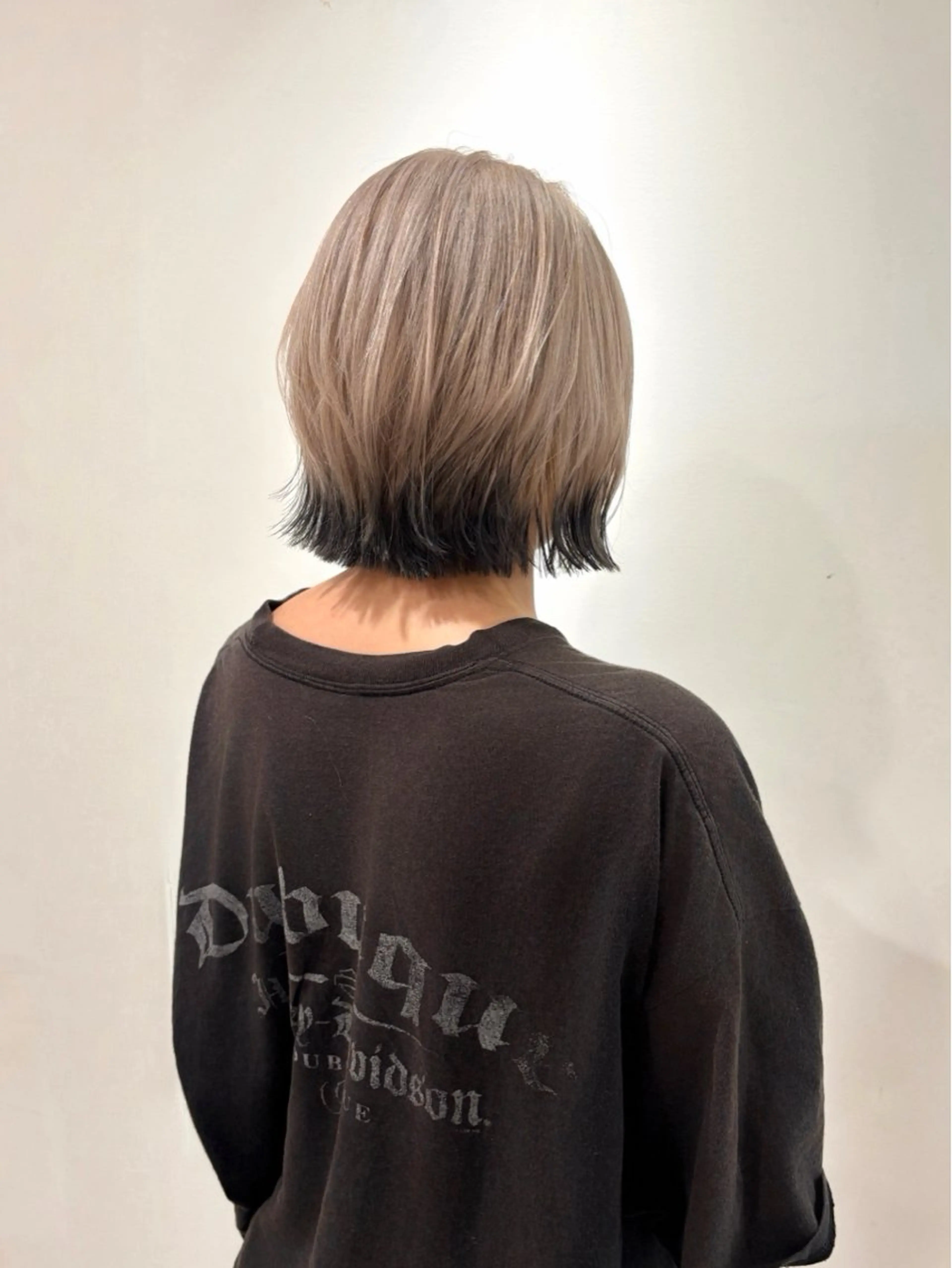 ミディアム カラー カット ヘアカラー トリートメント ハイトーン/ウルフ/ レイヤー/Asukaのヘアスタイル