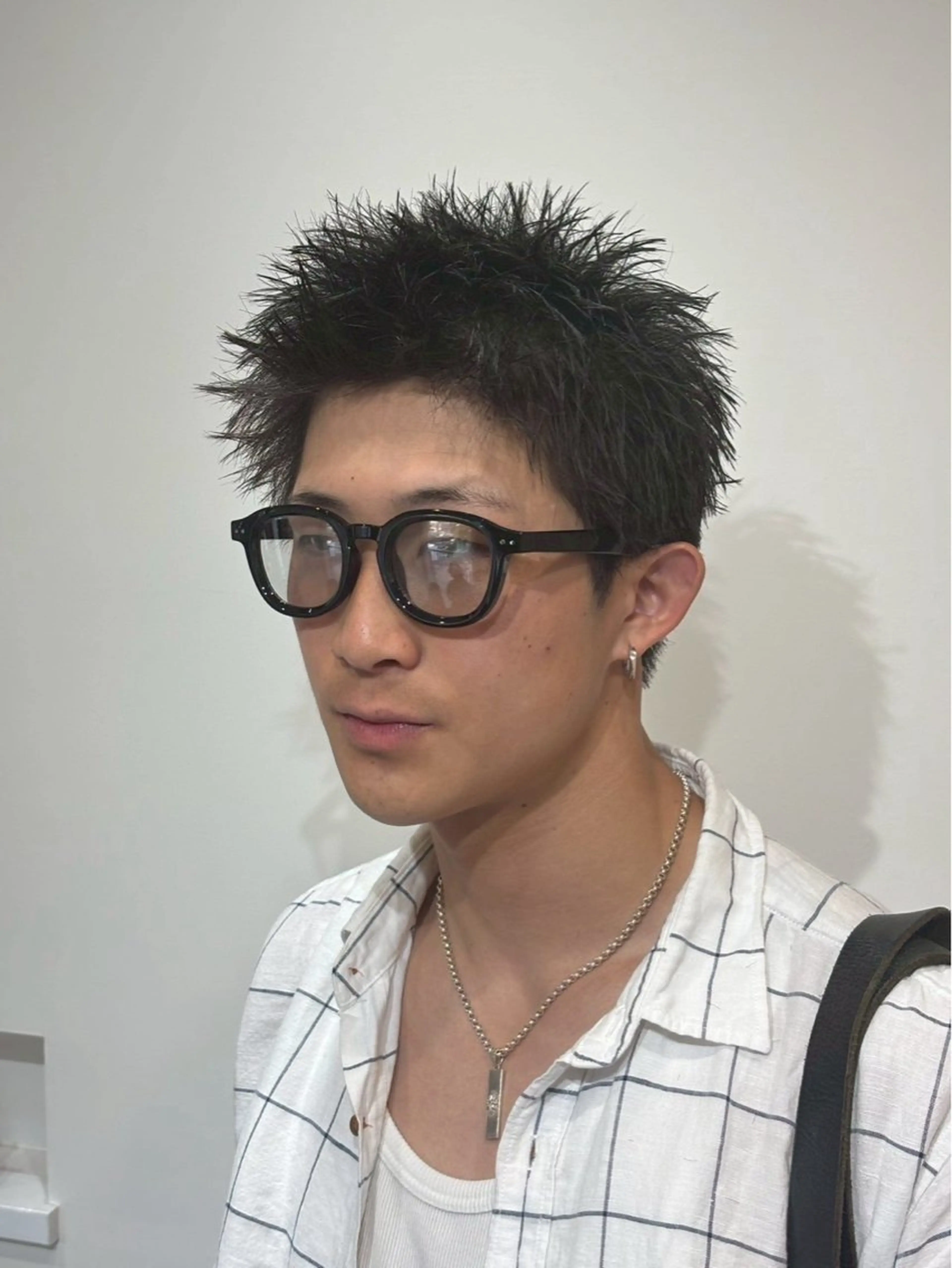 ショート メンズ スパイキーショート 刈り上げ ショートヘア 青木 真裟斗のヘアスタイル