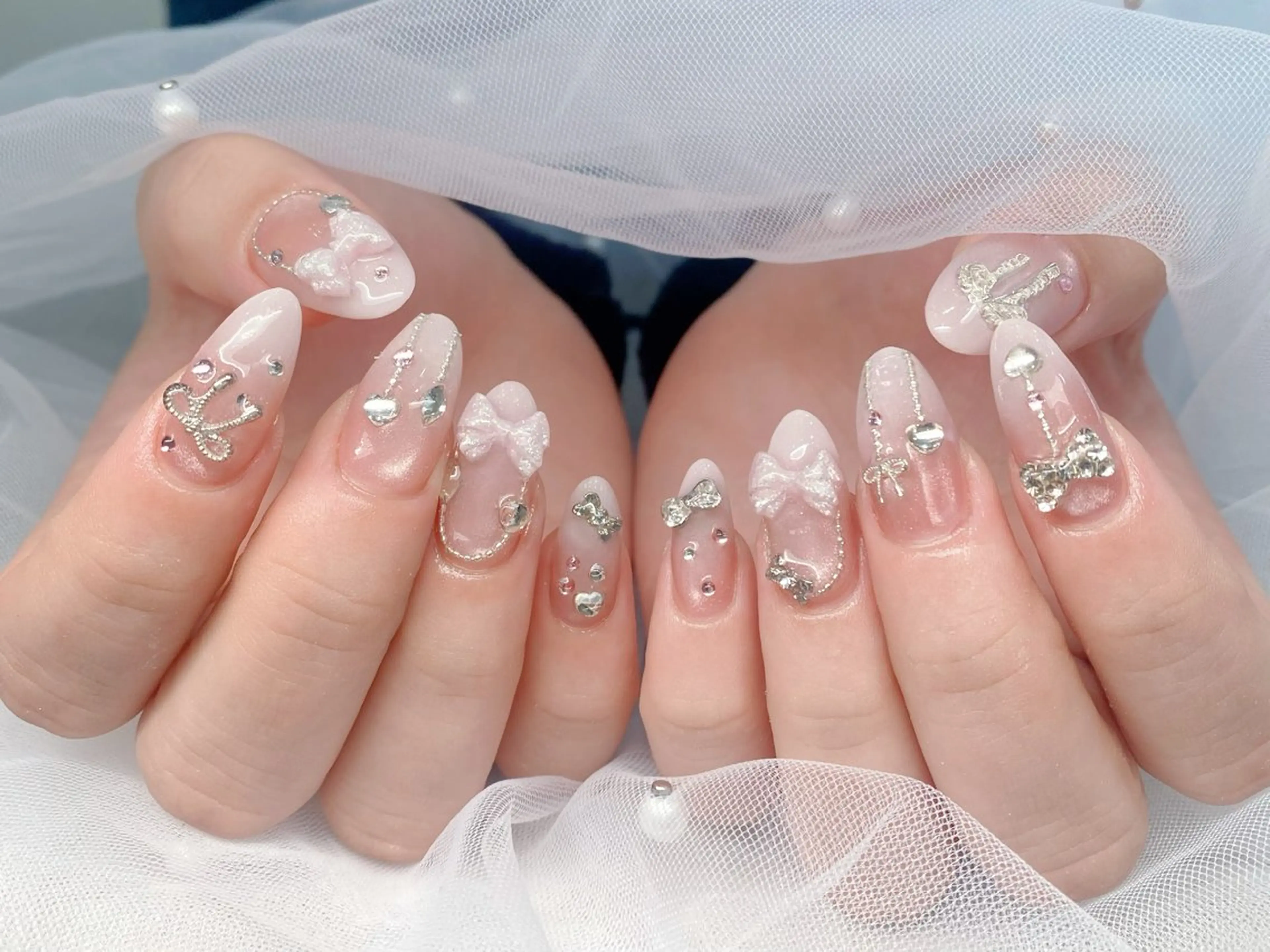 ネイル オーロラネイル ブルー チークネイル 長さ出し フットネイル ハンドネイル Momo チップ長さ出し専門店のネイルデザイン