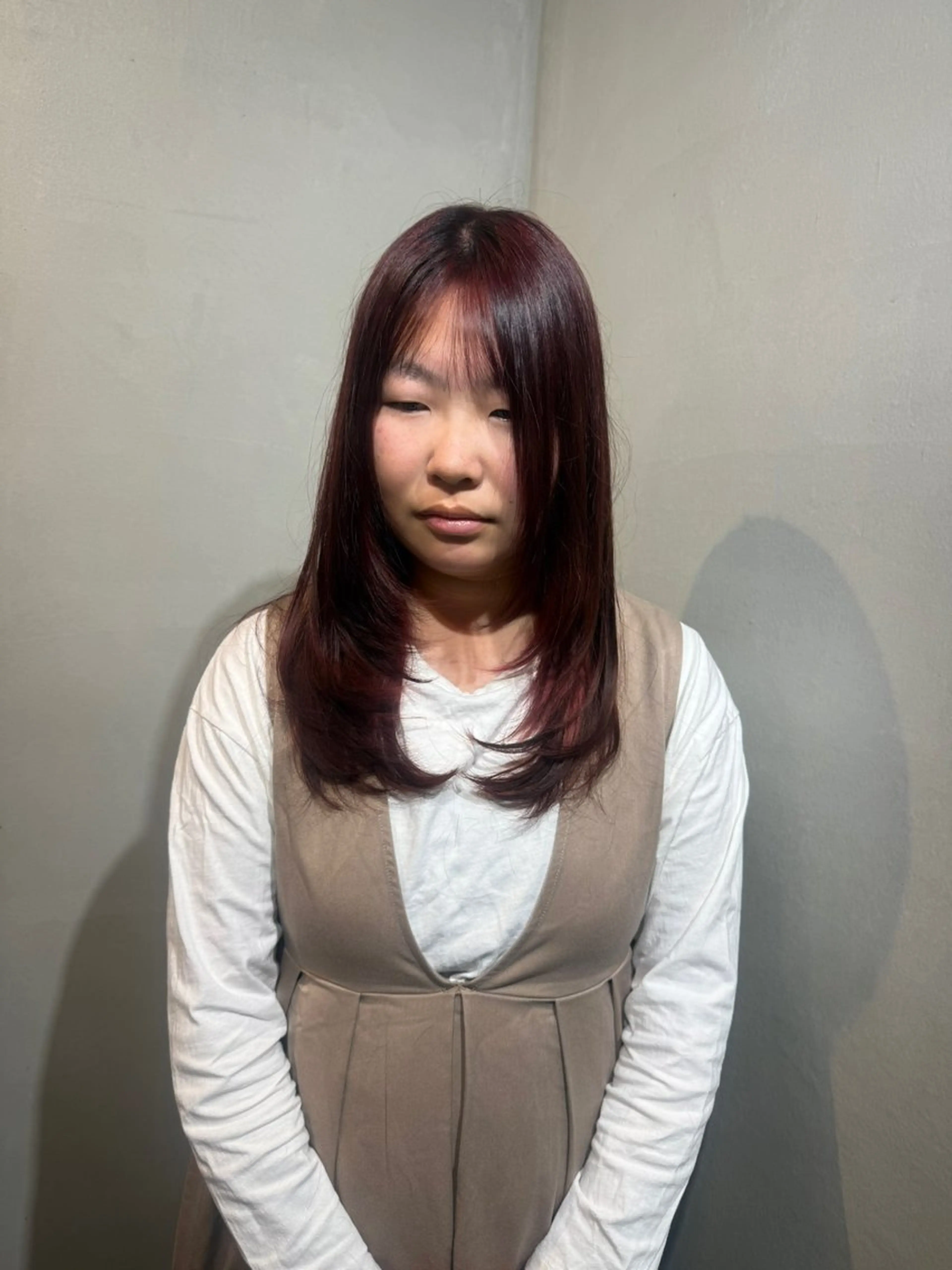 ミディアム カラー レッドカラー レイヤーカット 💖ERI💖/酸性 ストレートNo.1のヘアスタイル