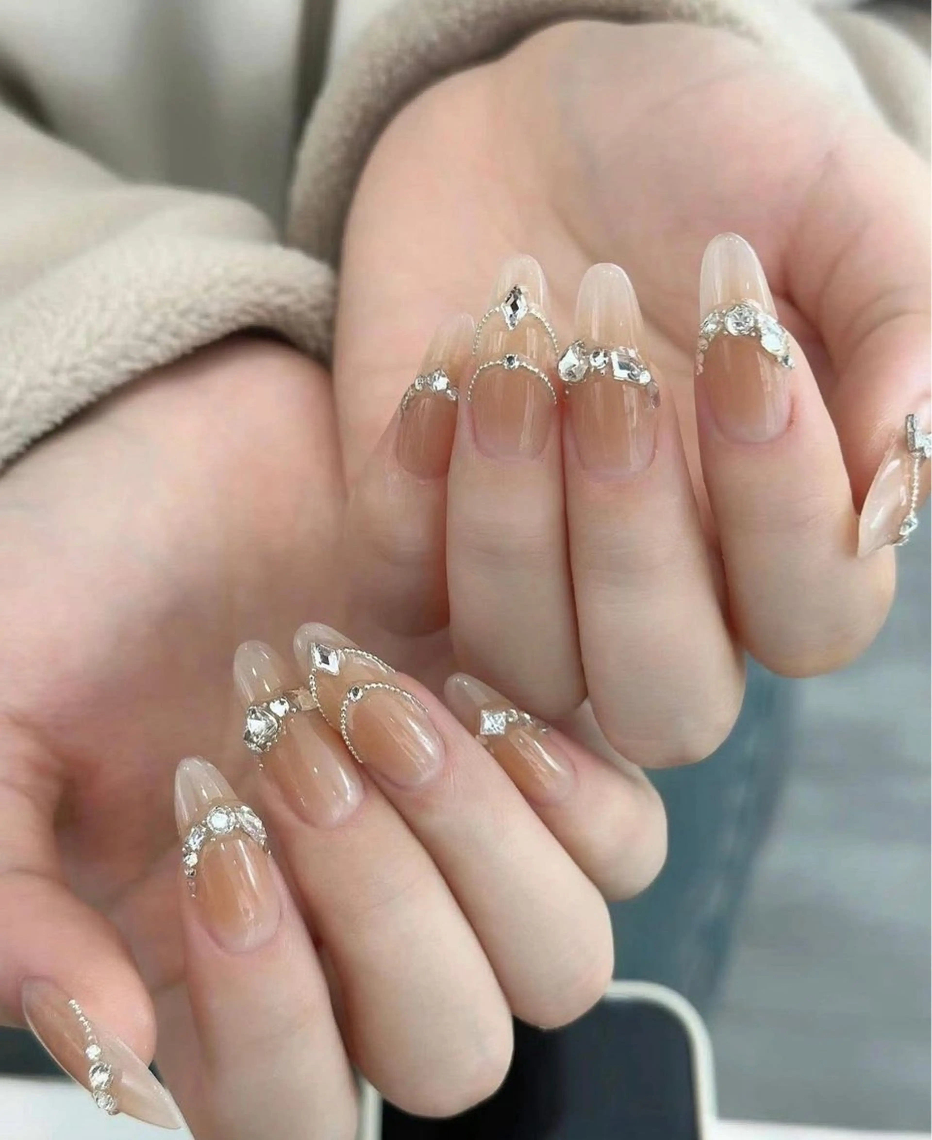 ネイル チークネイル フレンチネイル グラデーション キラキラネイル 韓国ネイル ハンドネイル Minette nailHuongのネイルデザイン