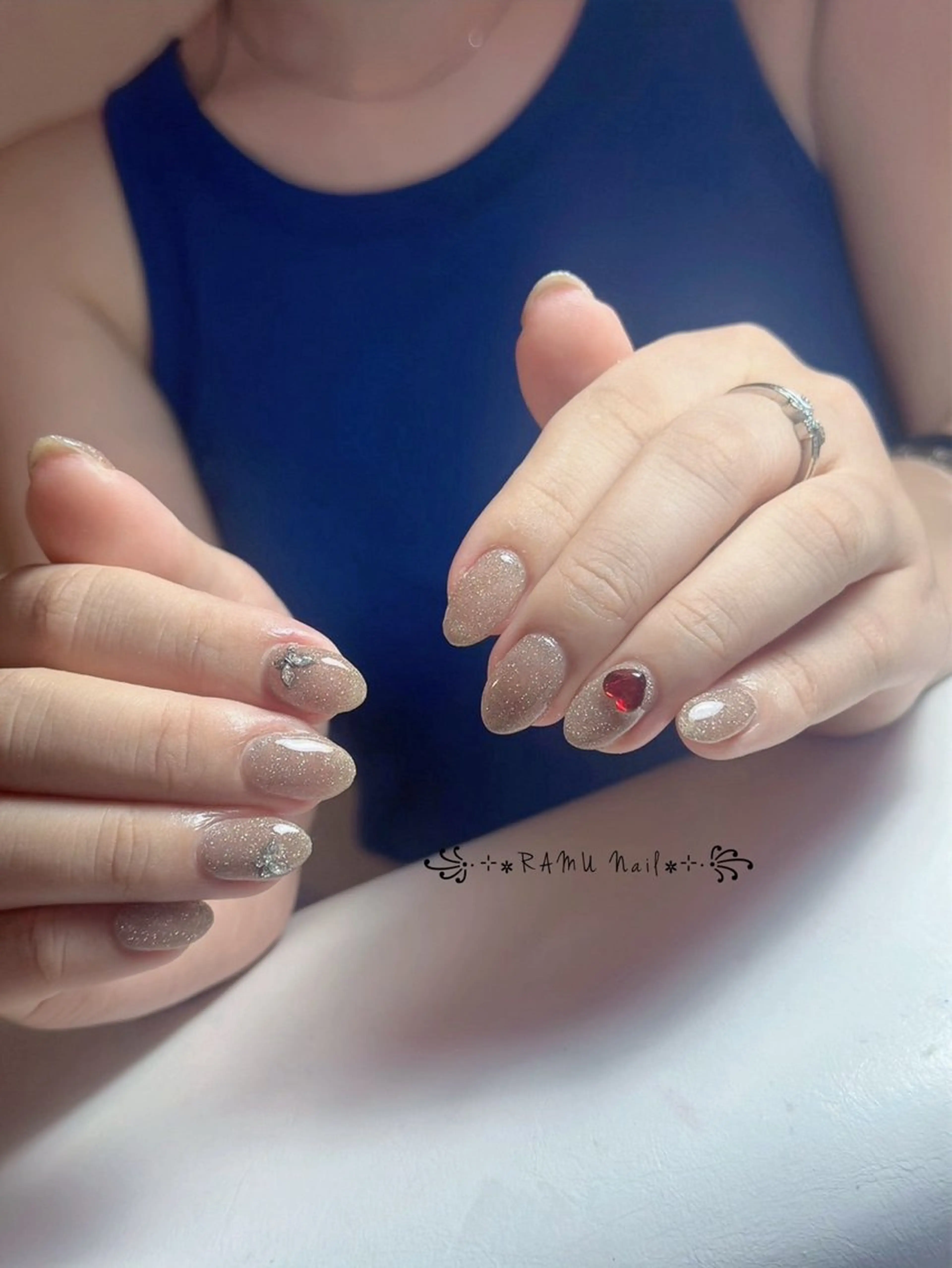 ネイル キラキラネイル マグネットネイル ミラーネイル ピンク 夏ネイル ハンドネイル RAMU Nail 恵比寿店のネイルデザイン