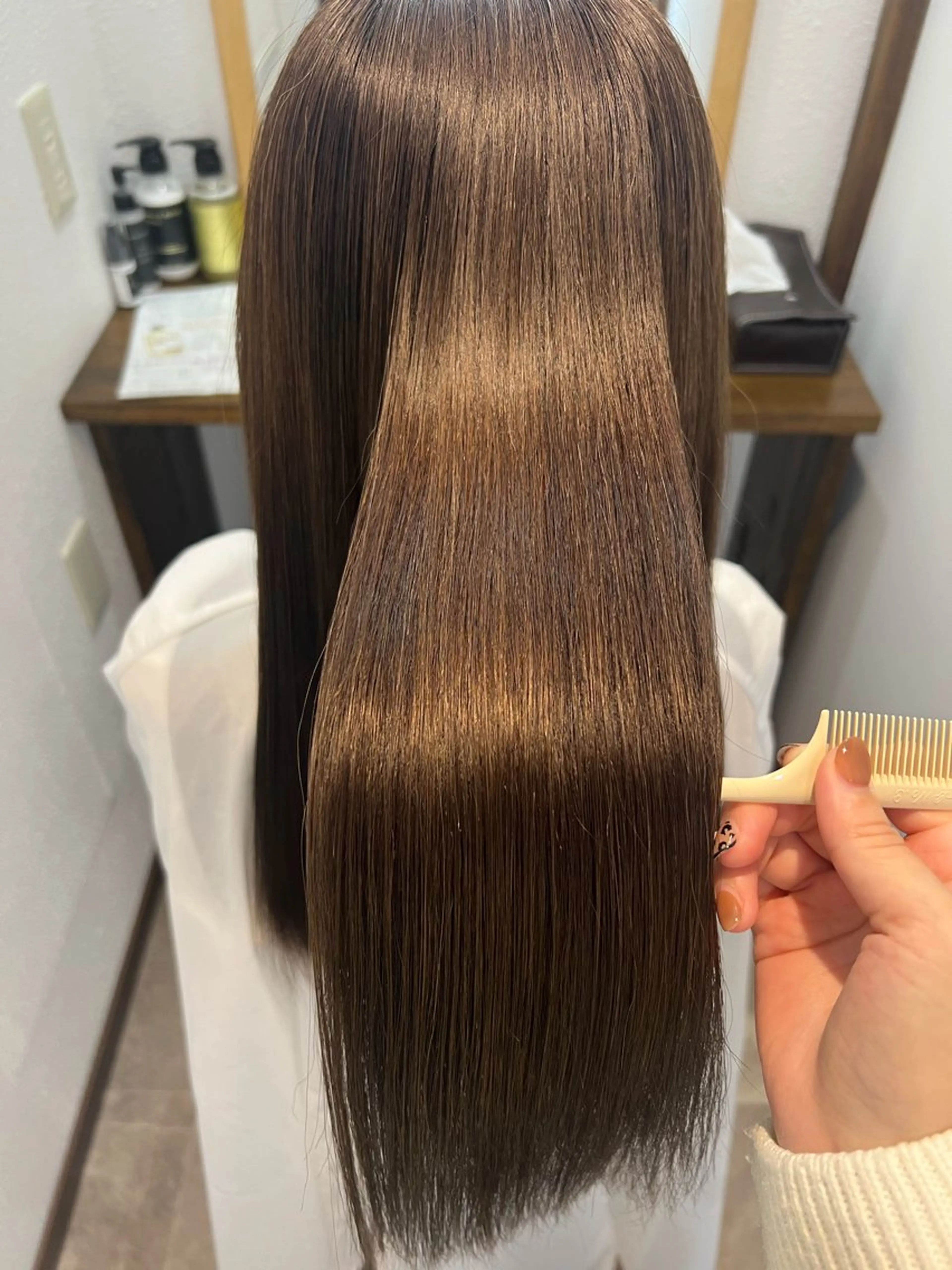 ロング トリートメント 刀根 梓織のヘアスタイル