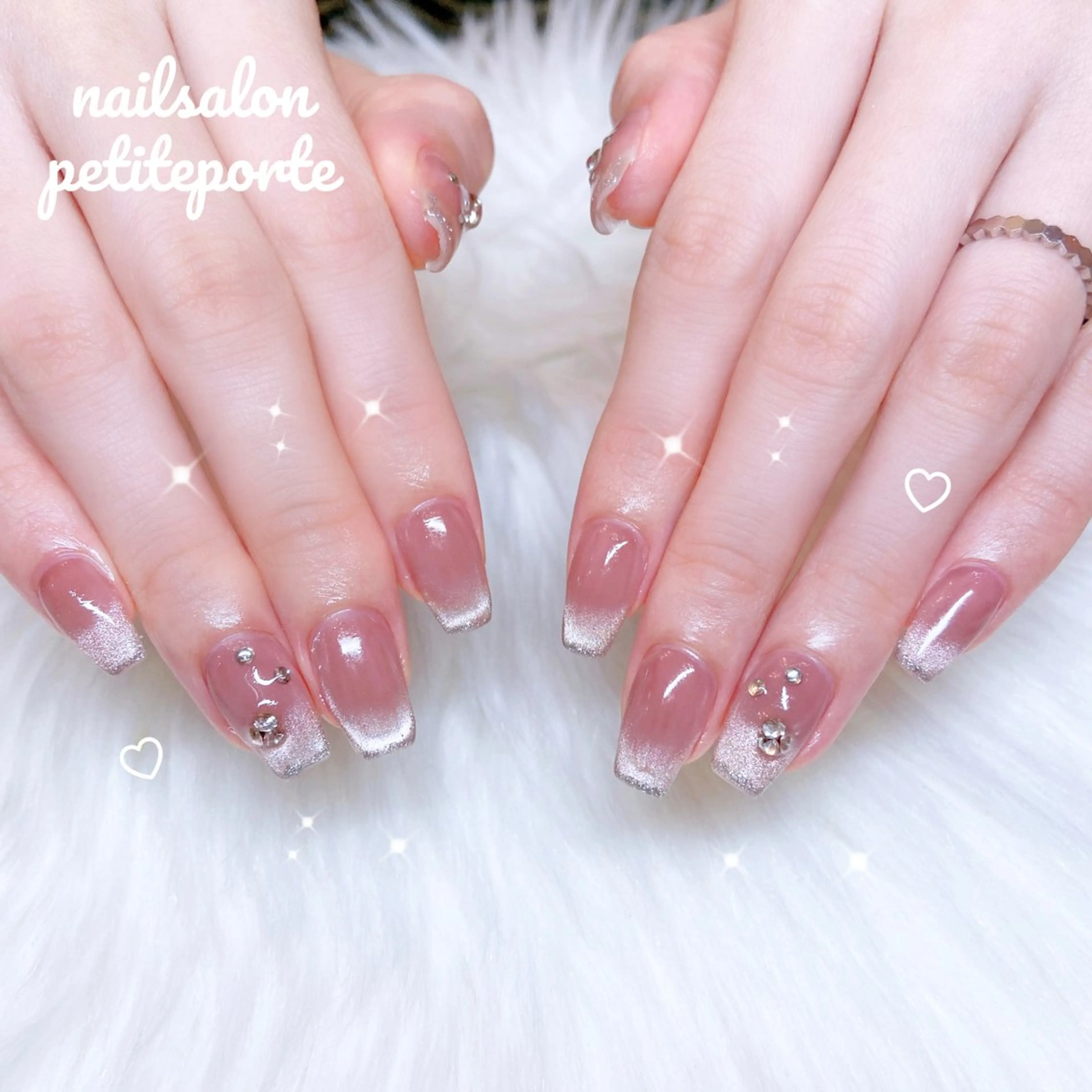 ネイル グラデーション ラメ(グリッター) マグネットネイル オフィスネイル ピンク フットネイル petite porteのネイルデザイン