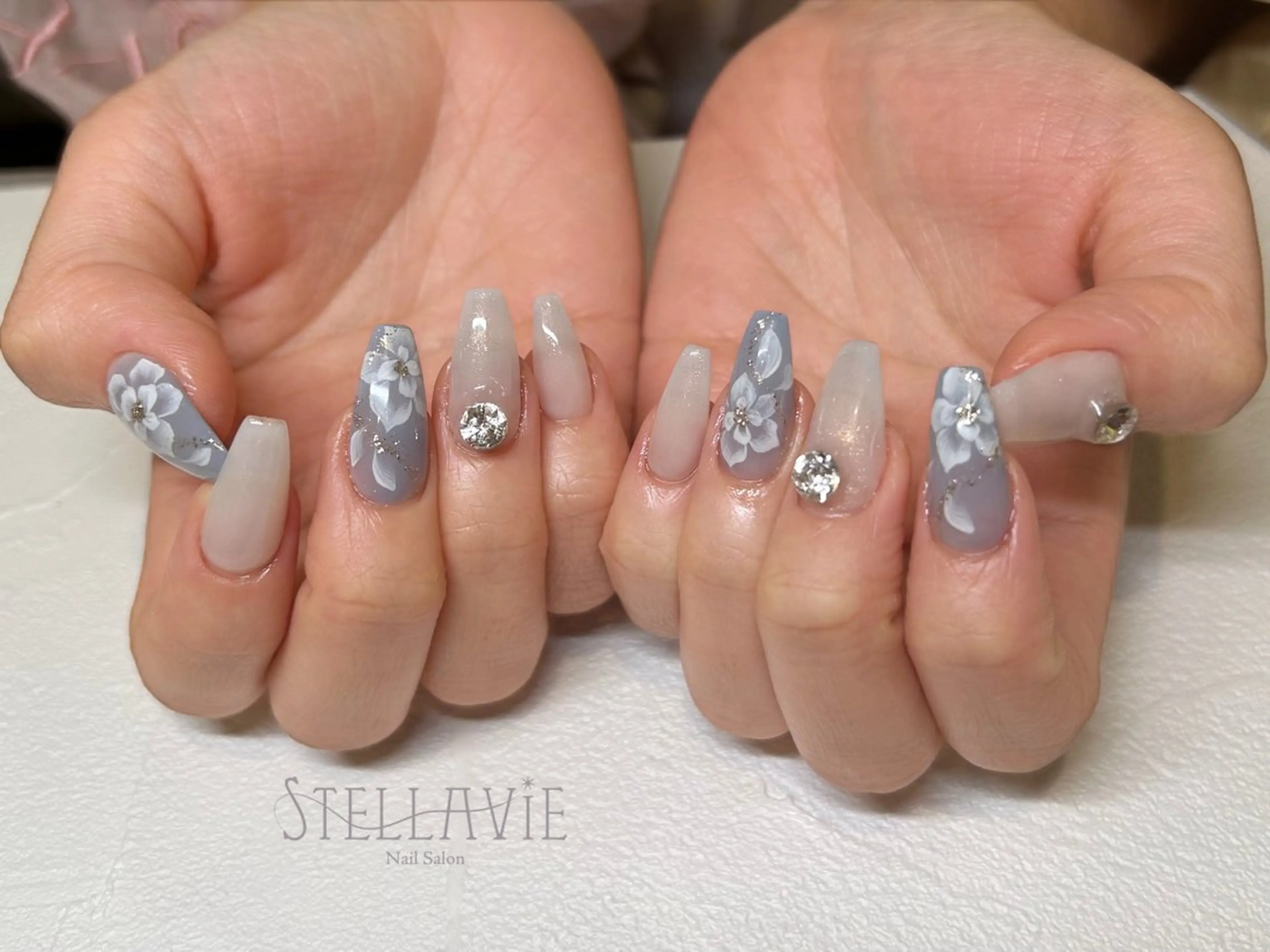 ネイル 🩶 Kurumiのネイルデザイン