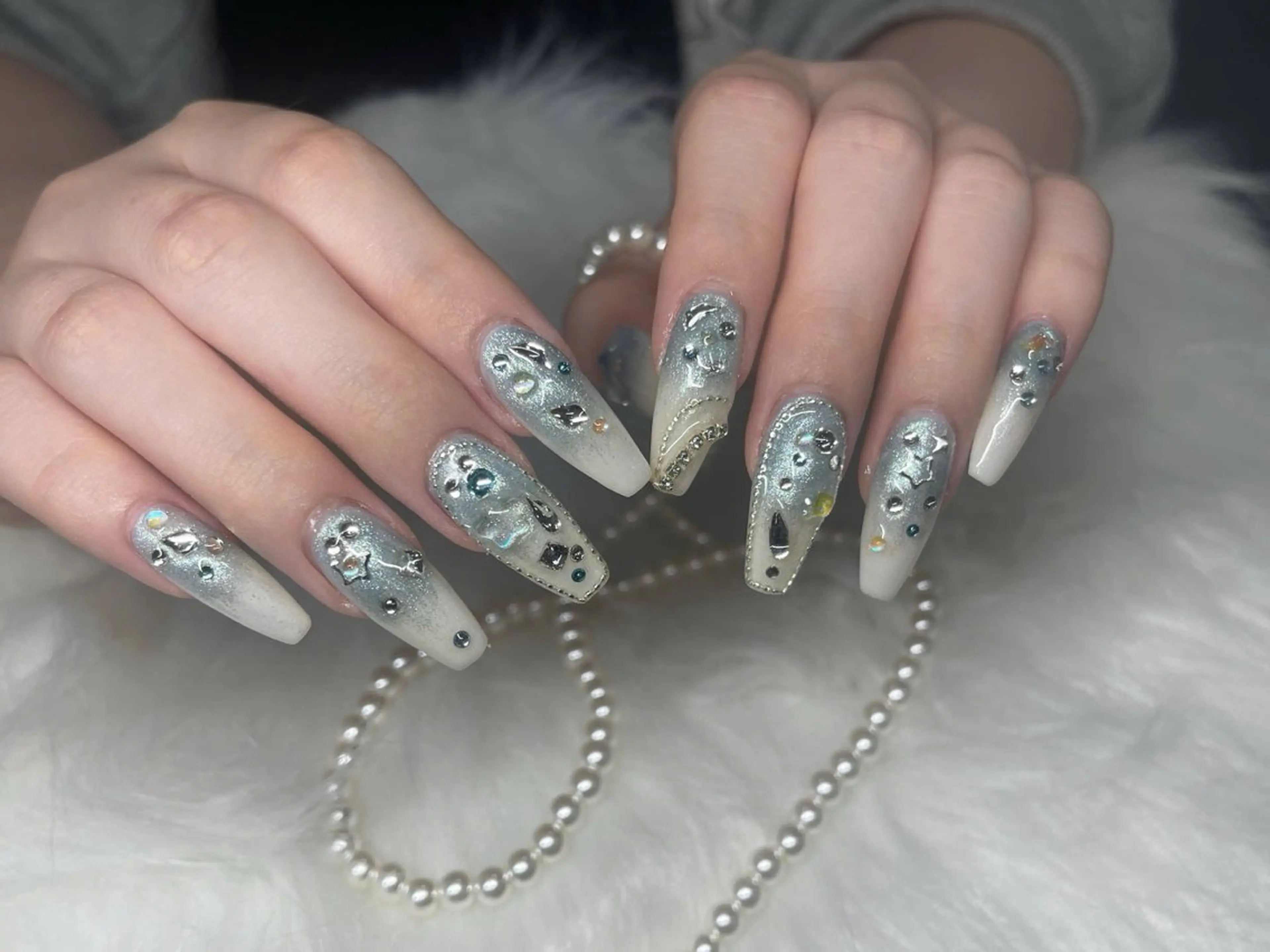 ネイル アートネイル 長さ出し フレンチネイル ジェルネイル グラデーション な なのネイルデザイン