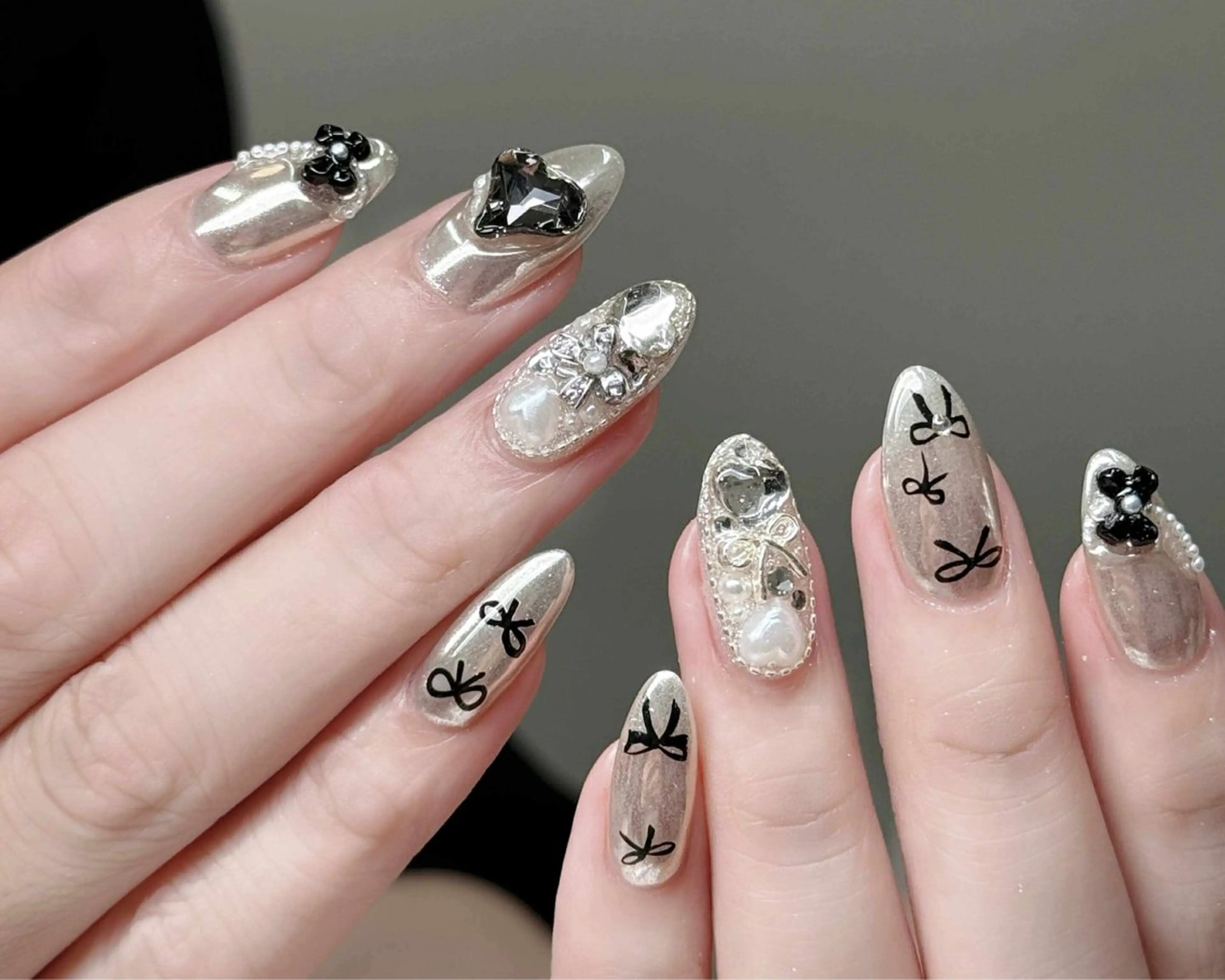 ネイル オーロラネイル ブルー チークネイル フットネイル フレンチネイル Hana ハナのネイルデザイン