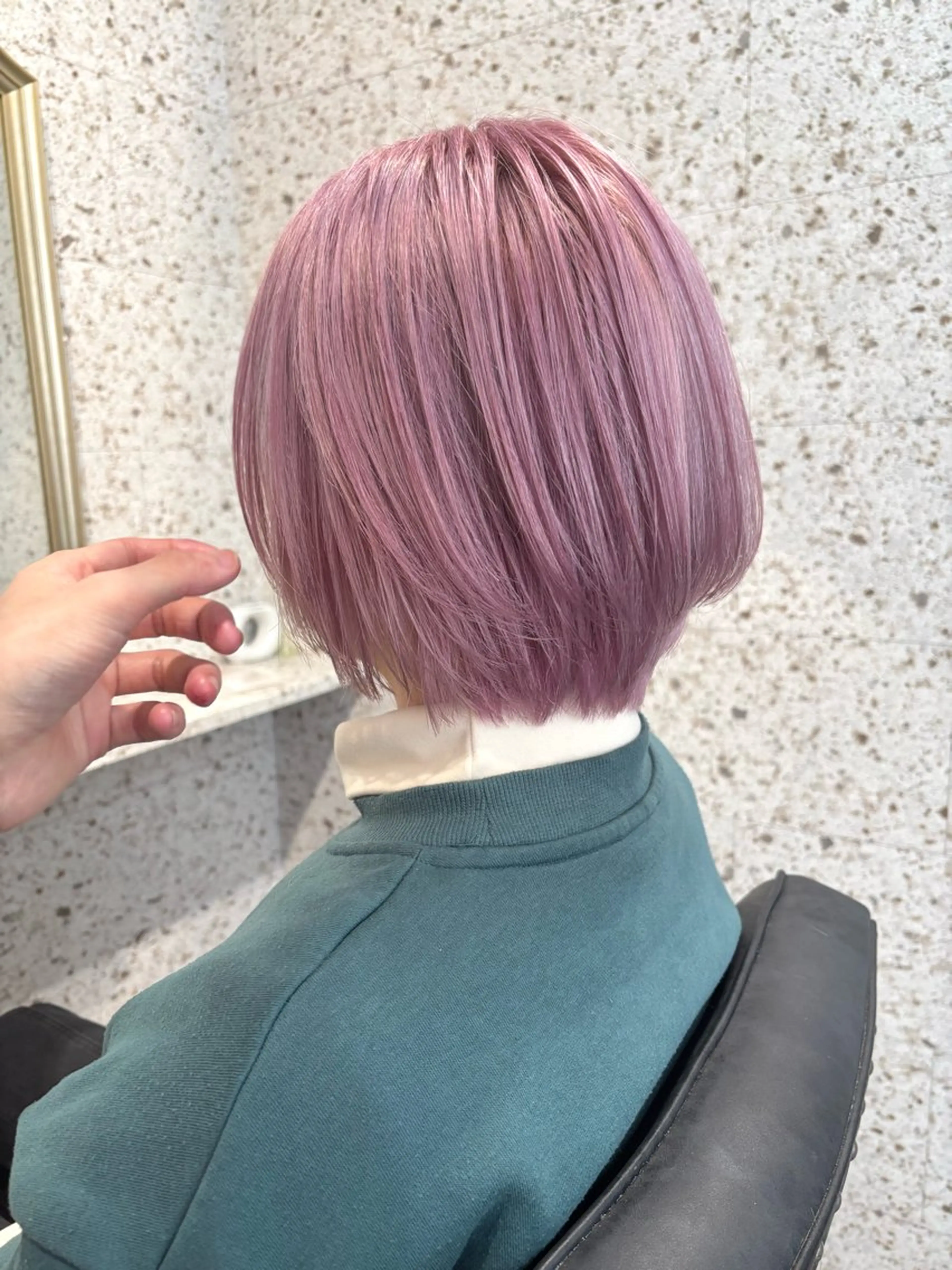 ショート カラー ピンクカラー lani hair salon所属・SHOTO ハイトー ン/デザインカラーのヘアスタイル