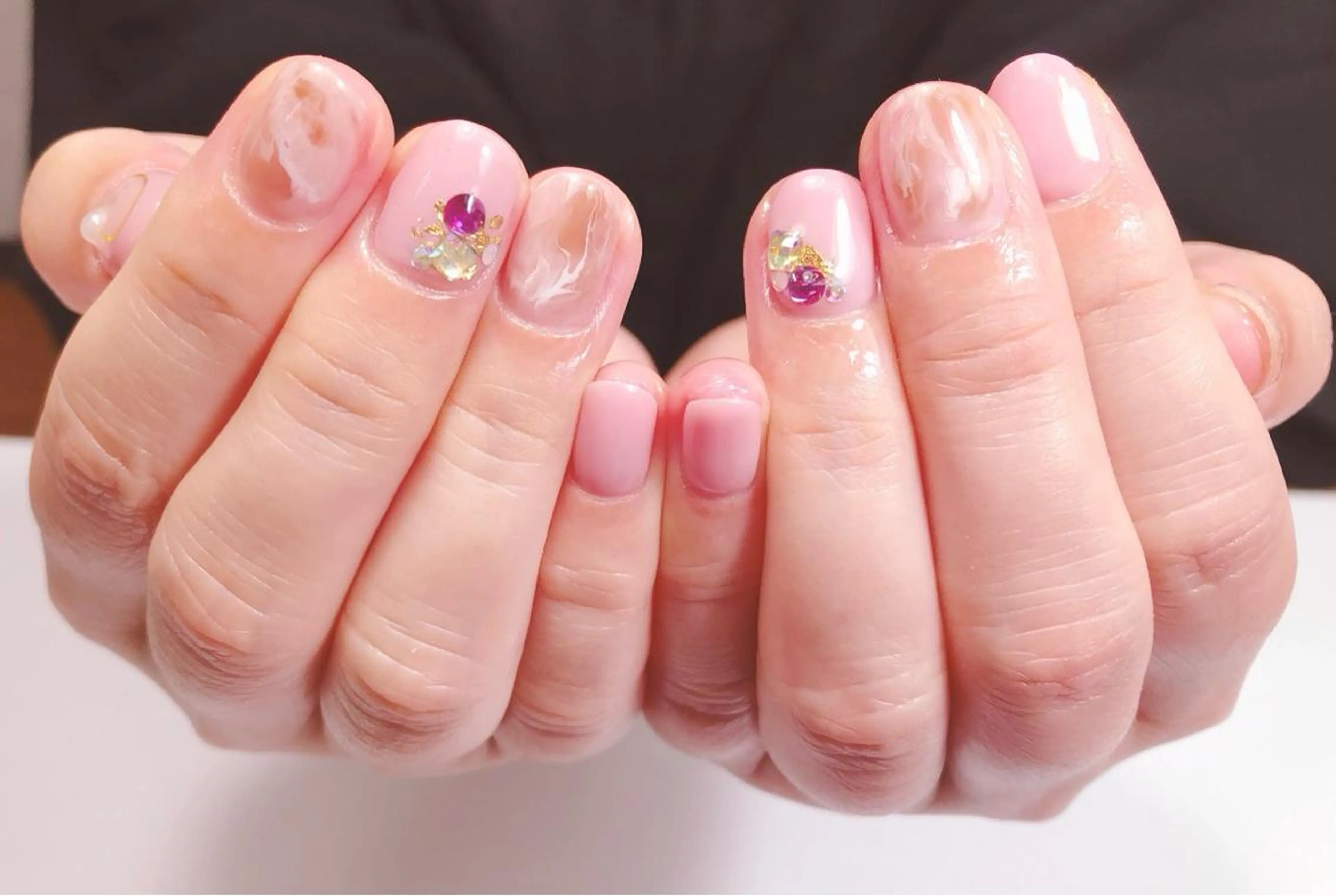 ネイル ニュアンスネイル 塚田 由香里のネイルデザイン