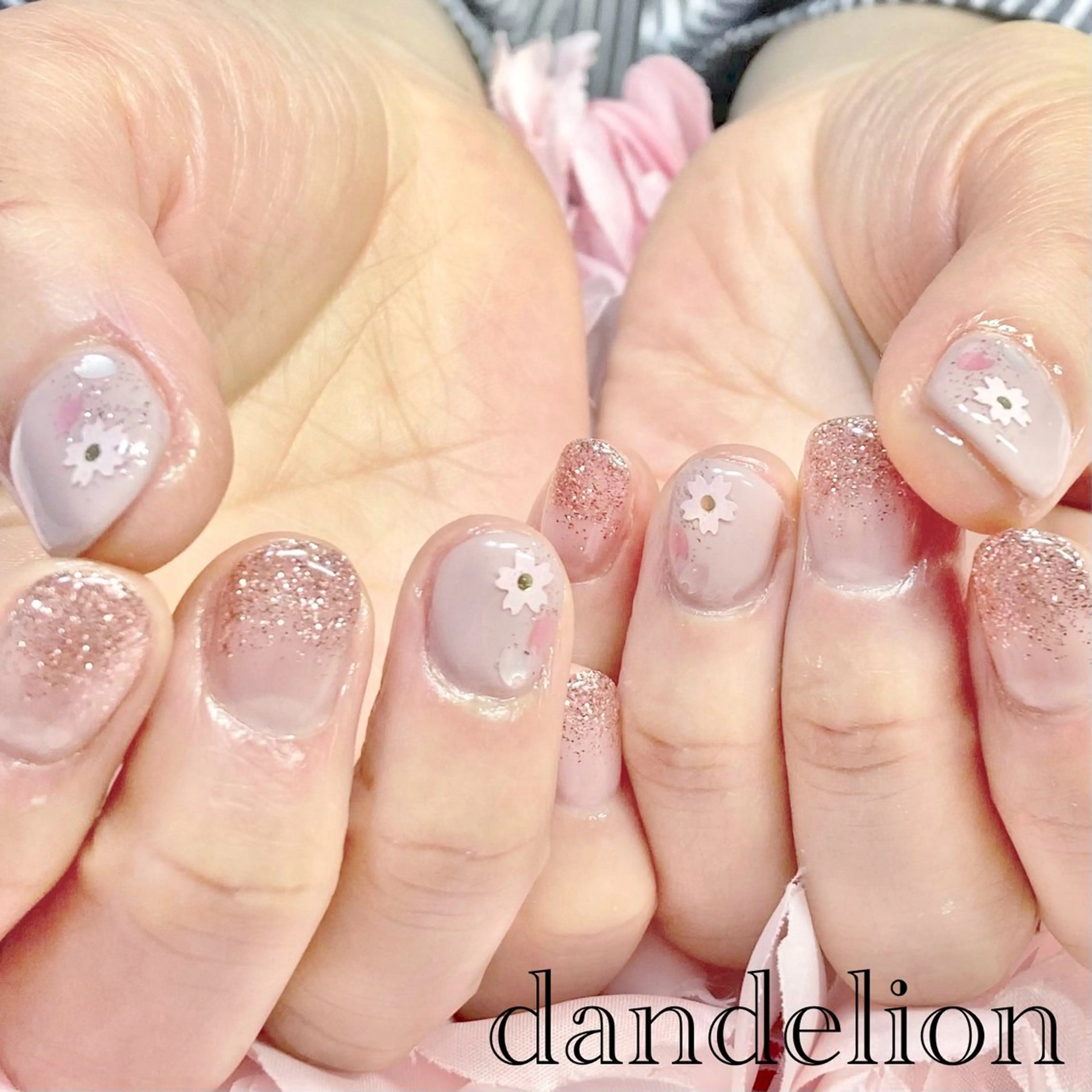 ネイル ハンドネイル ハンドケア dandelion ダンデライオンのネイルデザイン