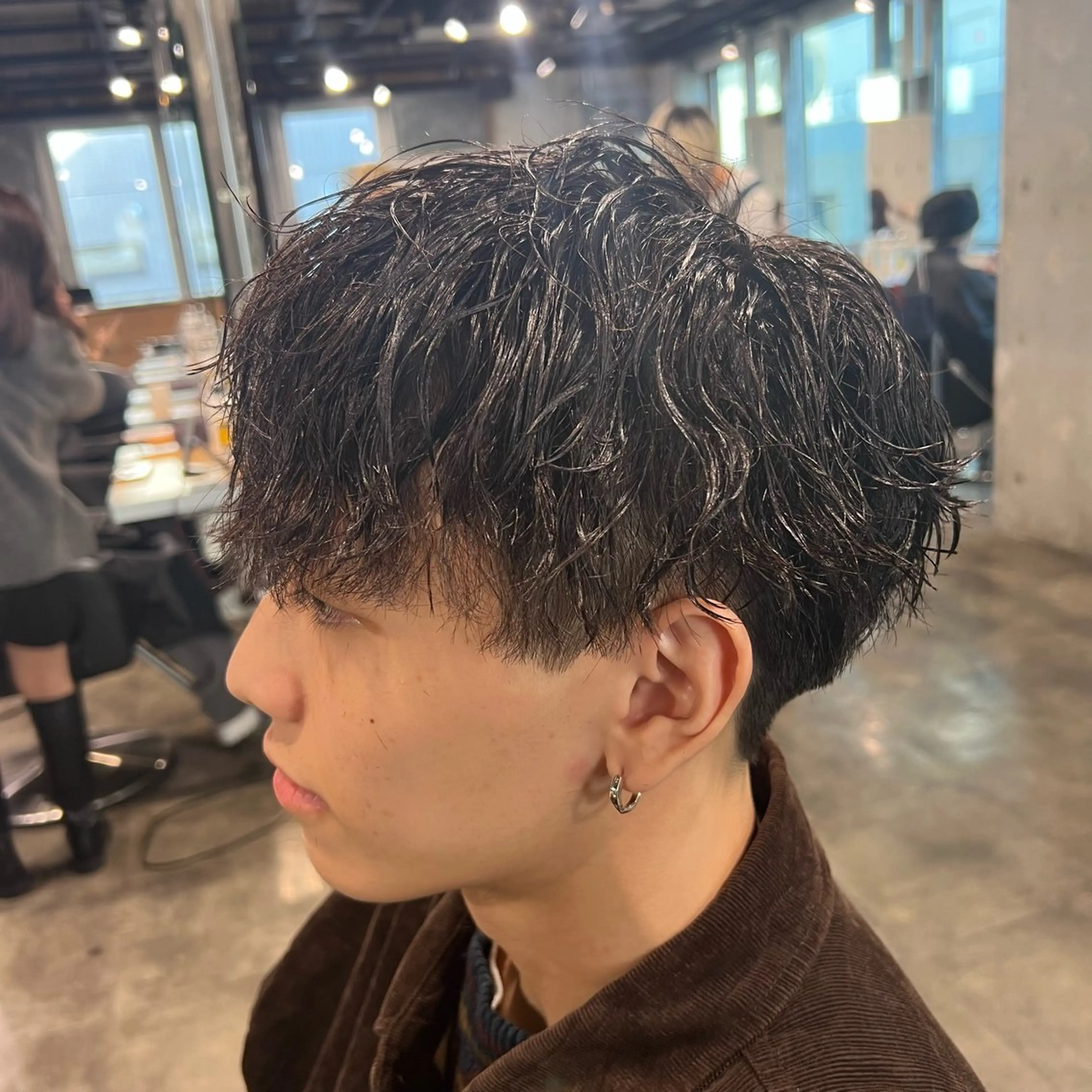 メンズ アップバング センターパート メンズハイライト マッシュ メンズパーマ カット パーマ フェザーパーマ職人 🪽yutoのヘアスタイル