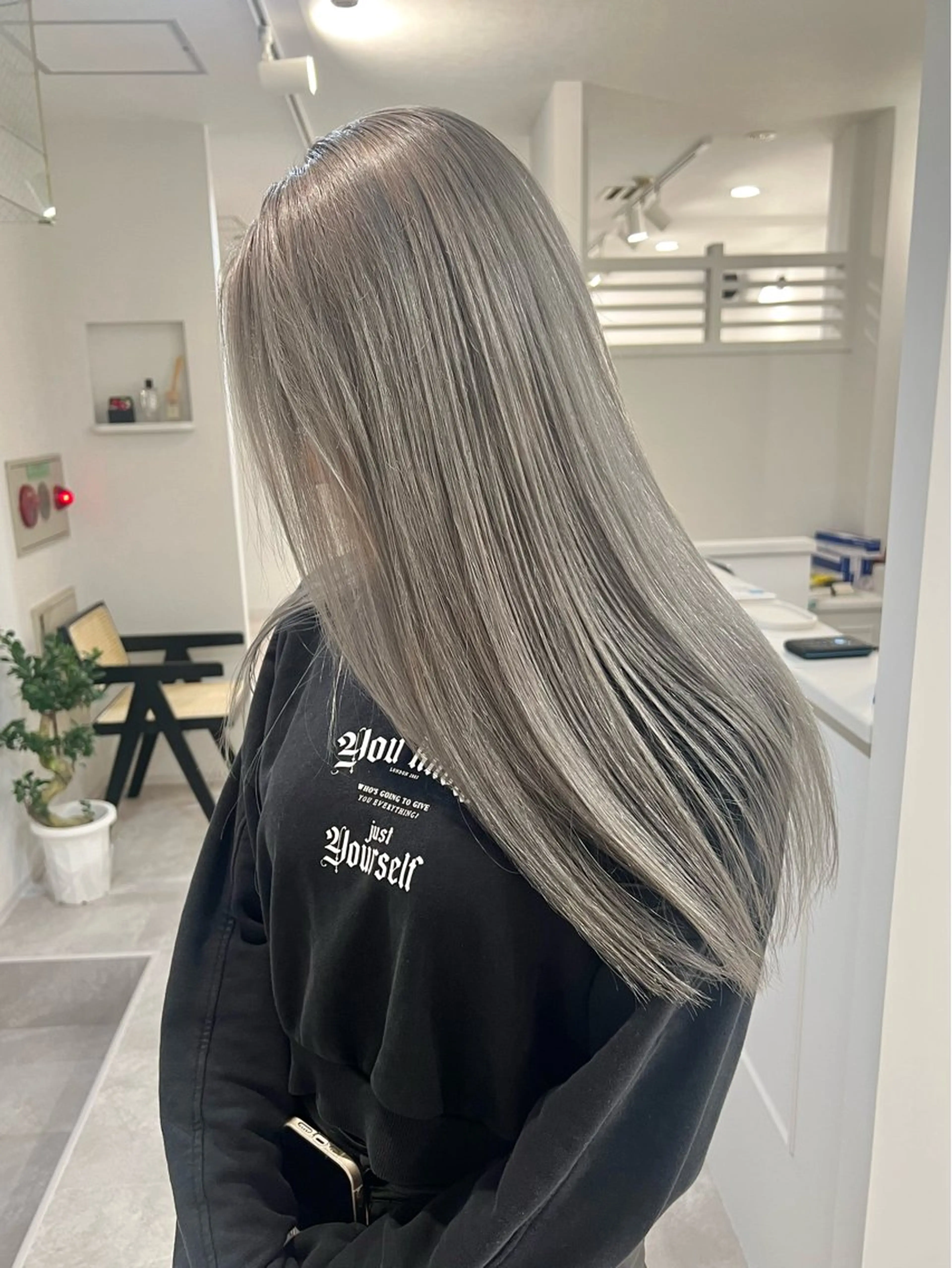 ロング カラー バレイヤージュ ブリーチ ケアブリーチ ダブルカラー ハイライトカラー カット ヘアカラー Via officialのヘアスタイル