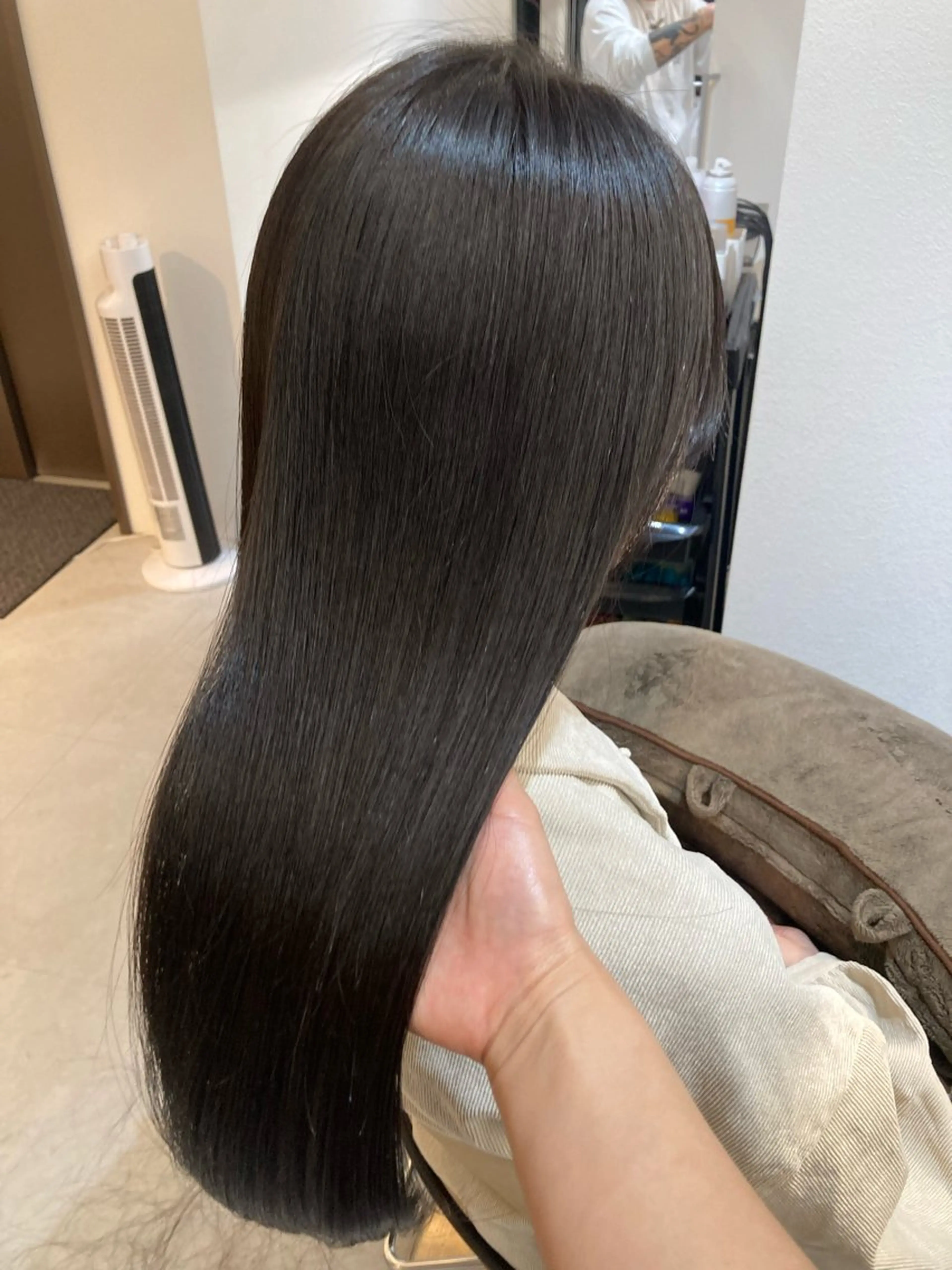 セミロング ✨色持ちの良い艶 カラー✨蟹江真世のヘアスタイル