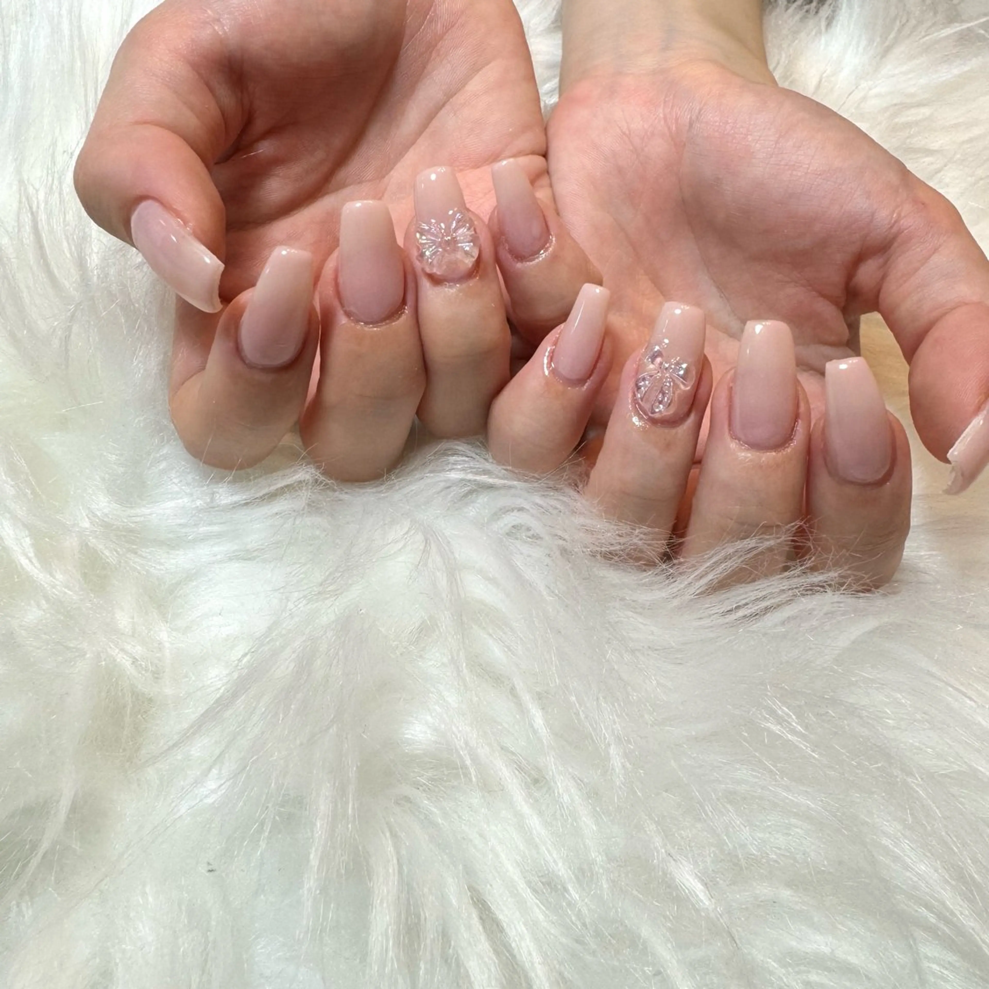 ネイル Aulu'bネイル ボディージュエリーのネイルデザイン