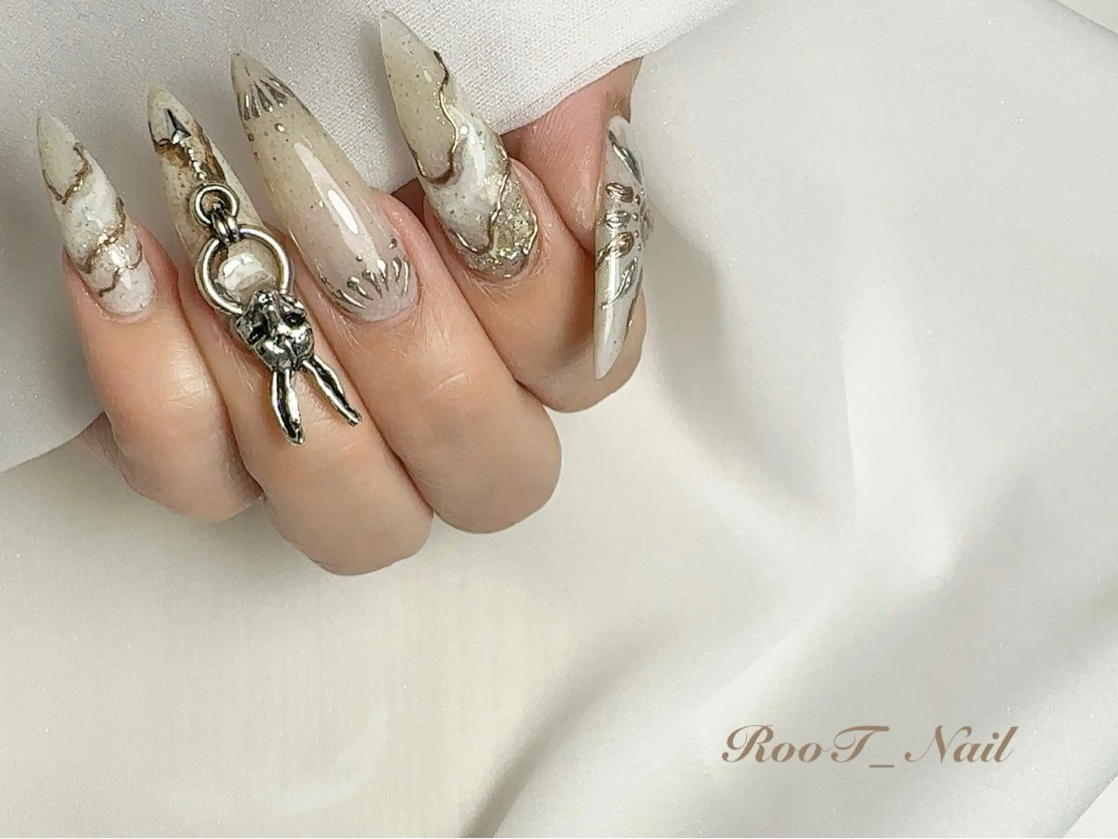 ネイル ハンドネイル RooT Nailのネイルデザイン