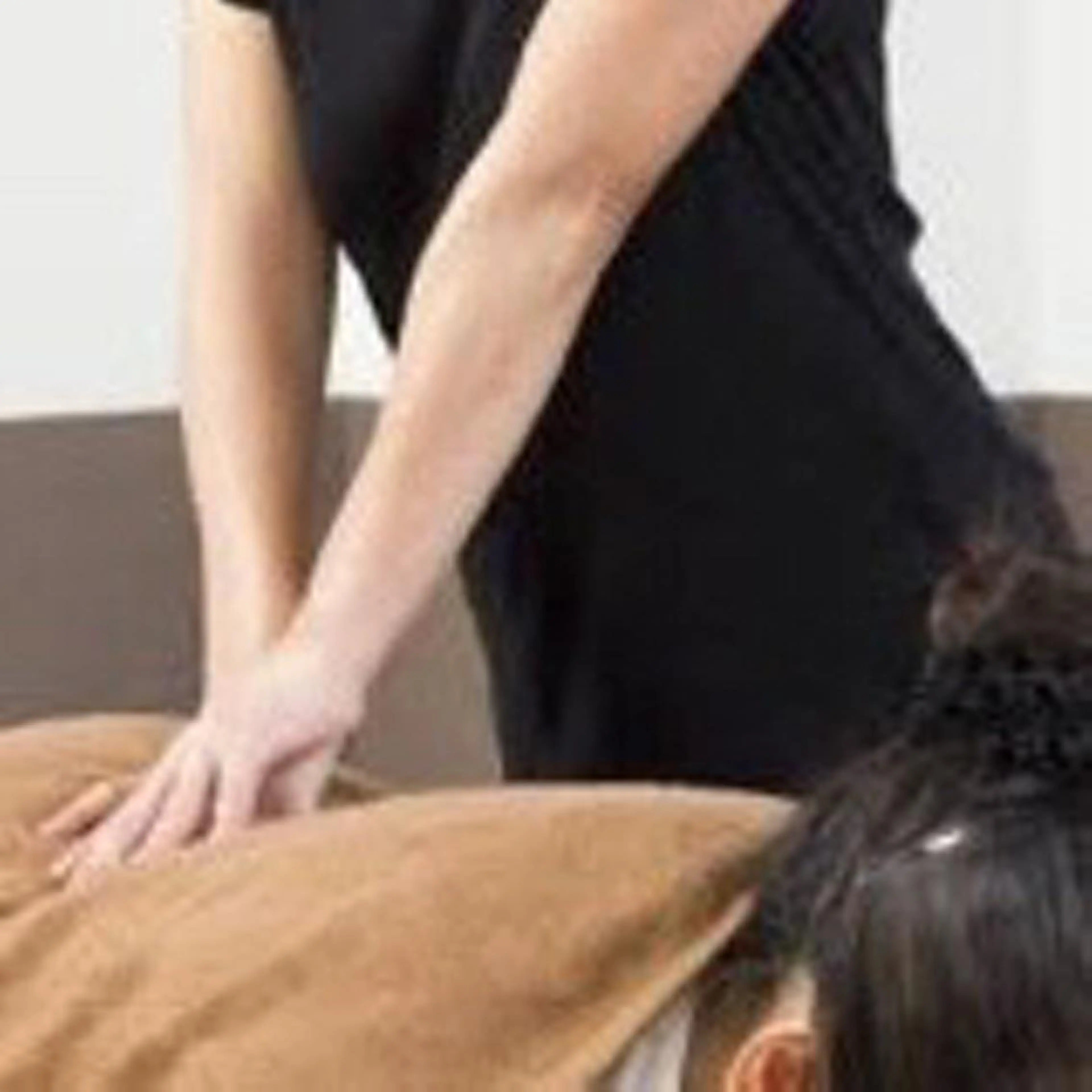 ボディケア30分(うつ伏せで首​〜​足先まで)の写真