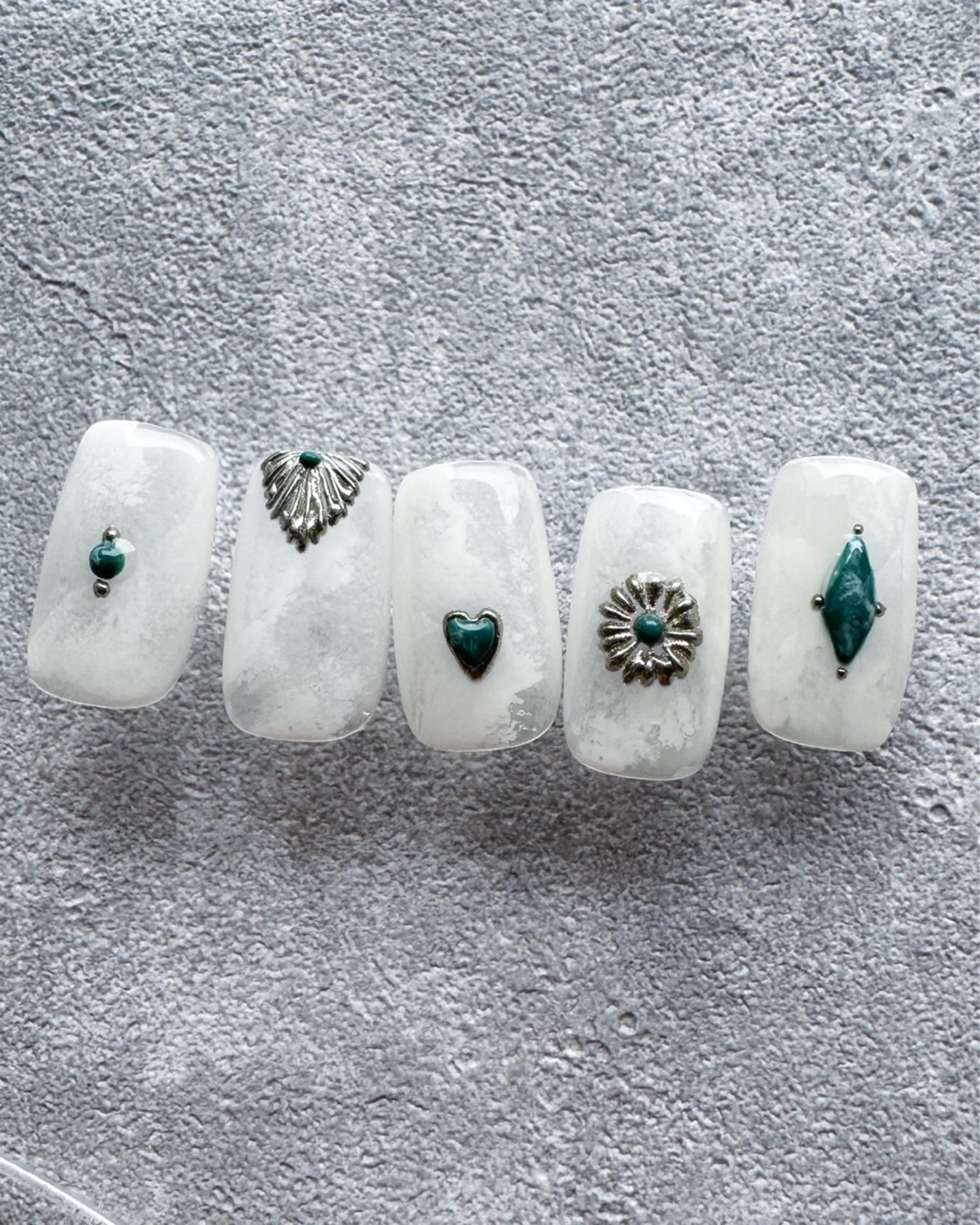 ネイル トータルサロンパイド ryokoのネイルデザイン