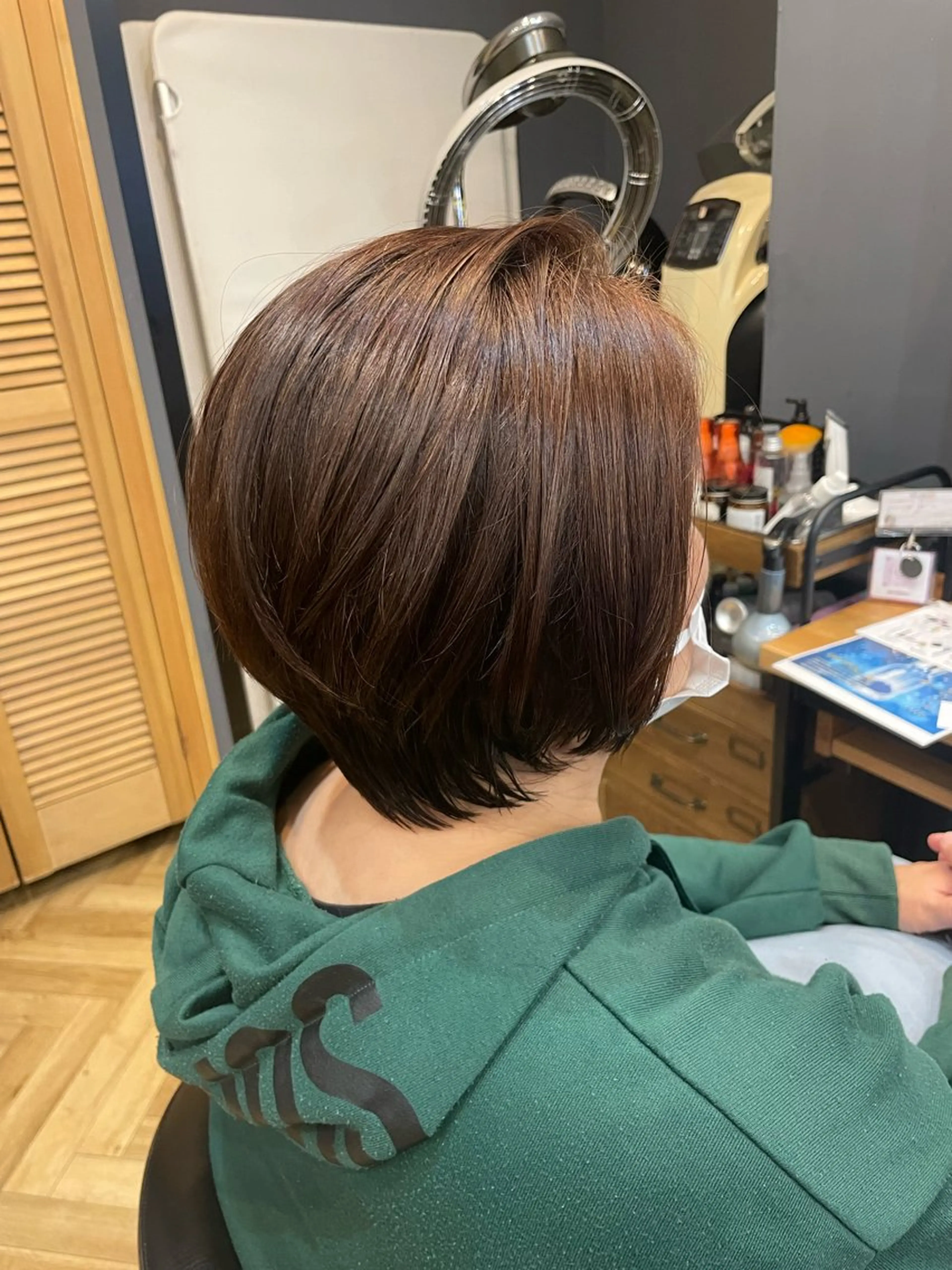 ショート ショートヘア 鎌取/透明感カラー /ボブ/顔まわりのヘアスタイル