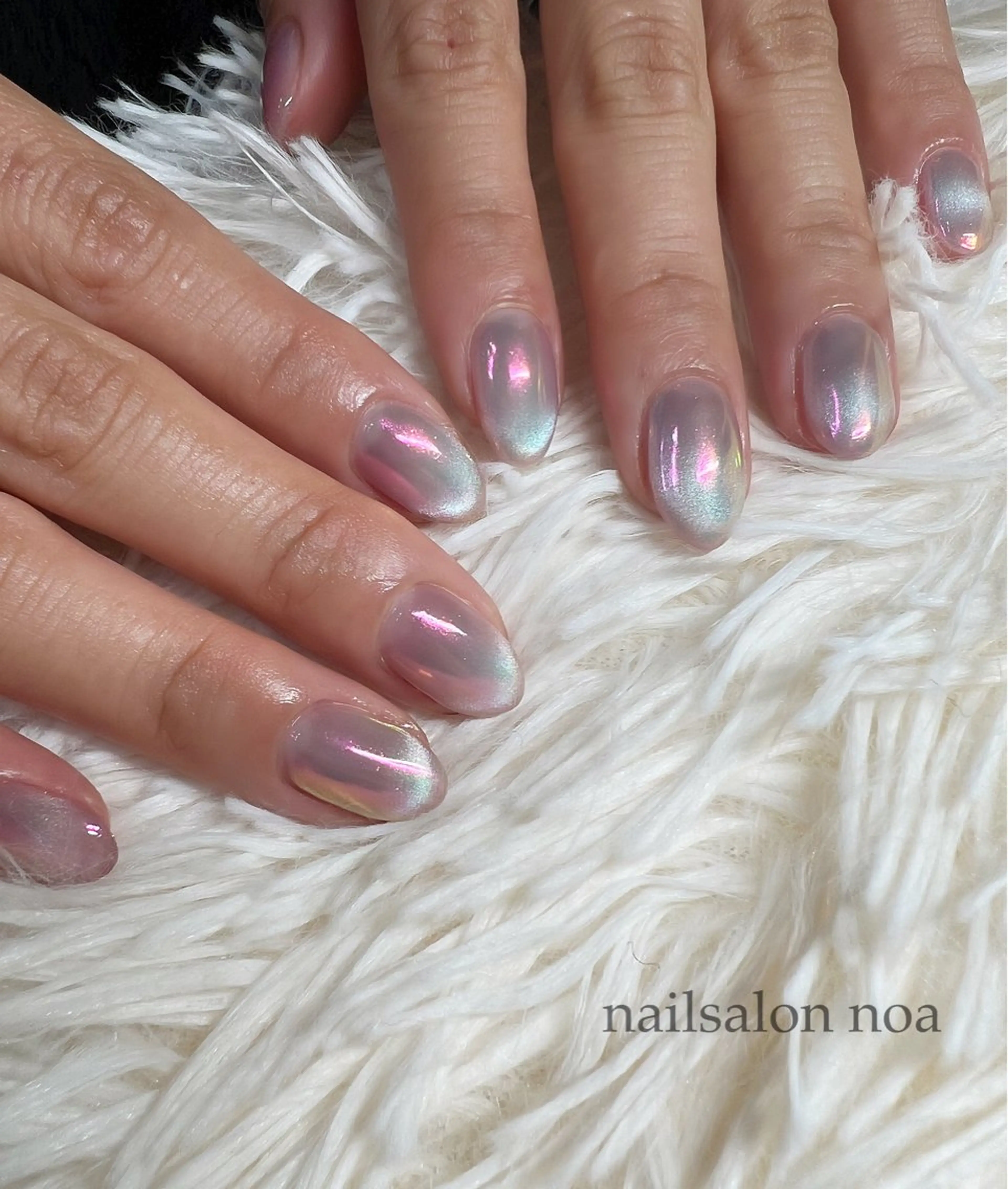 ネイル オーロラネイル ジェルネイル マグネットネイル パラジェル ハンドネイル nailsalon noa所属・nailist sakiのネイルデザイン