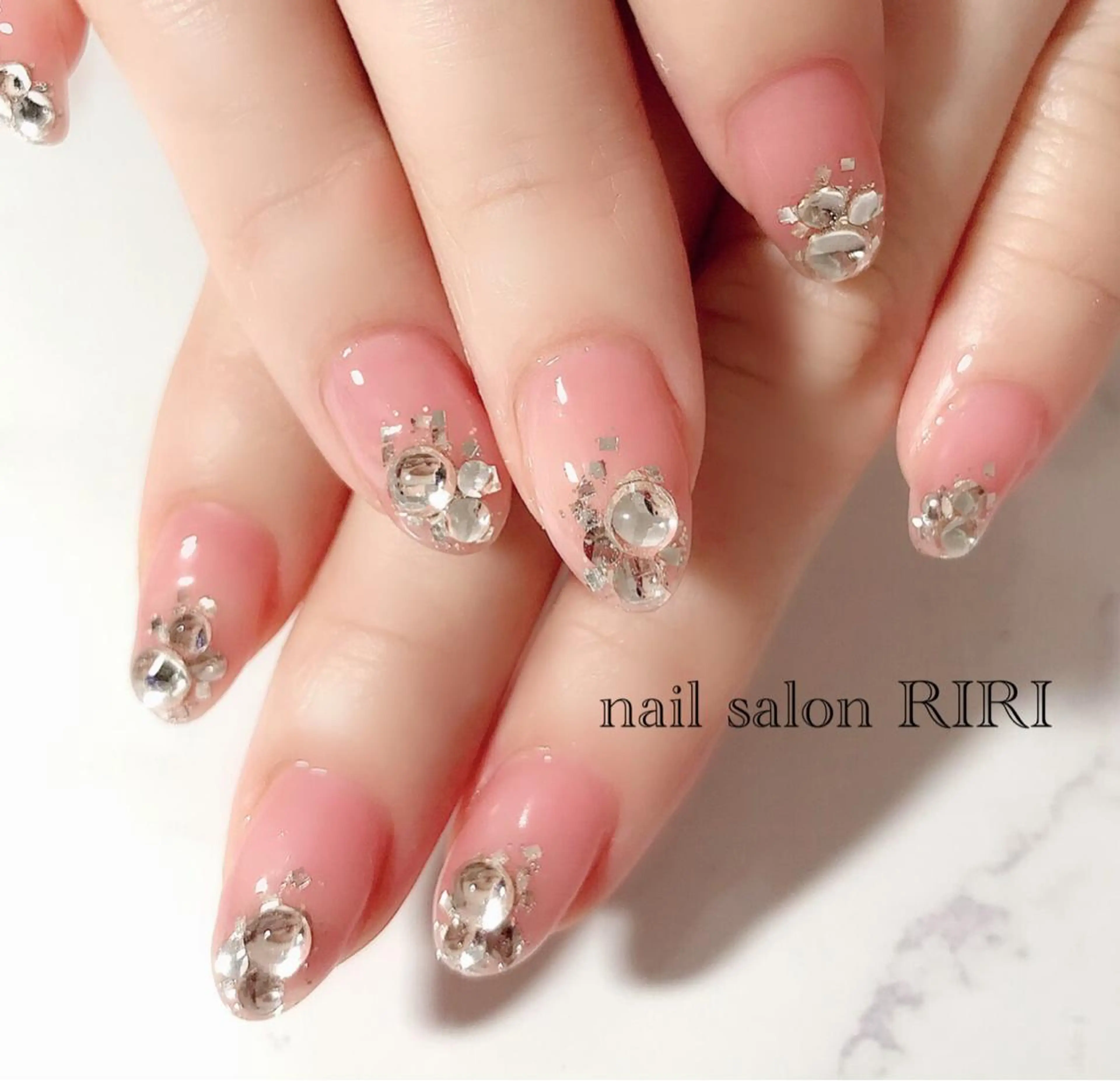 ネイル ストーンネイル ハンドネイル private  nail  salon RIRI所属・RIRI リリのネイルデザイン