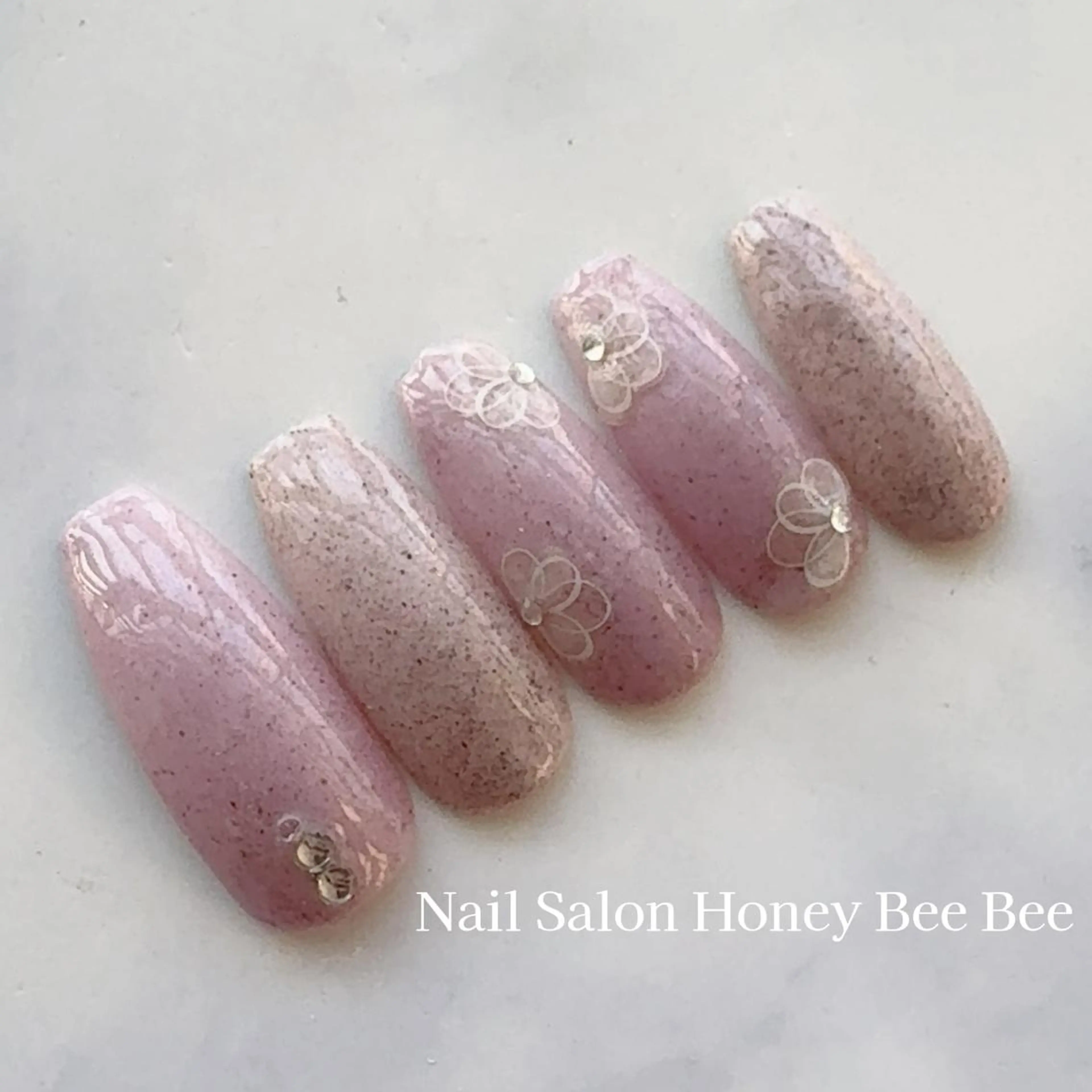 ネイル Nail salon Honey Beeのネイルデザイン