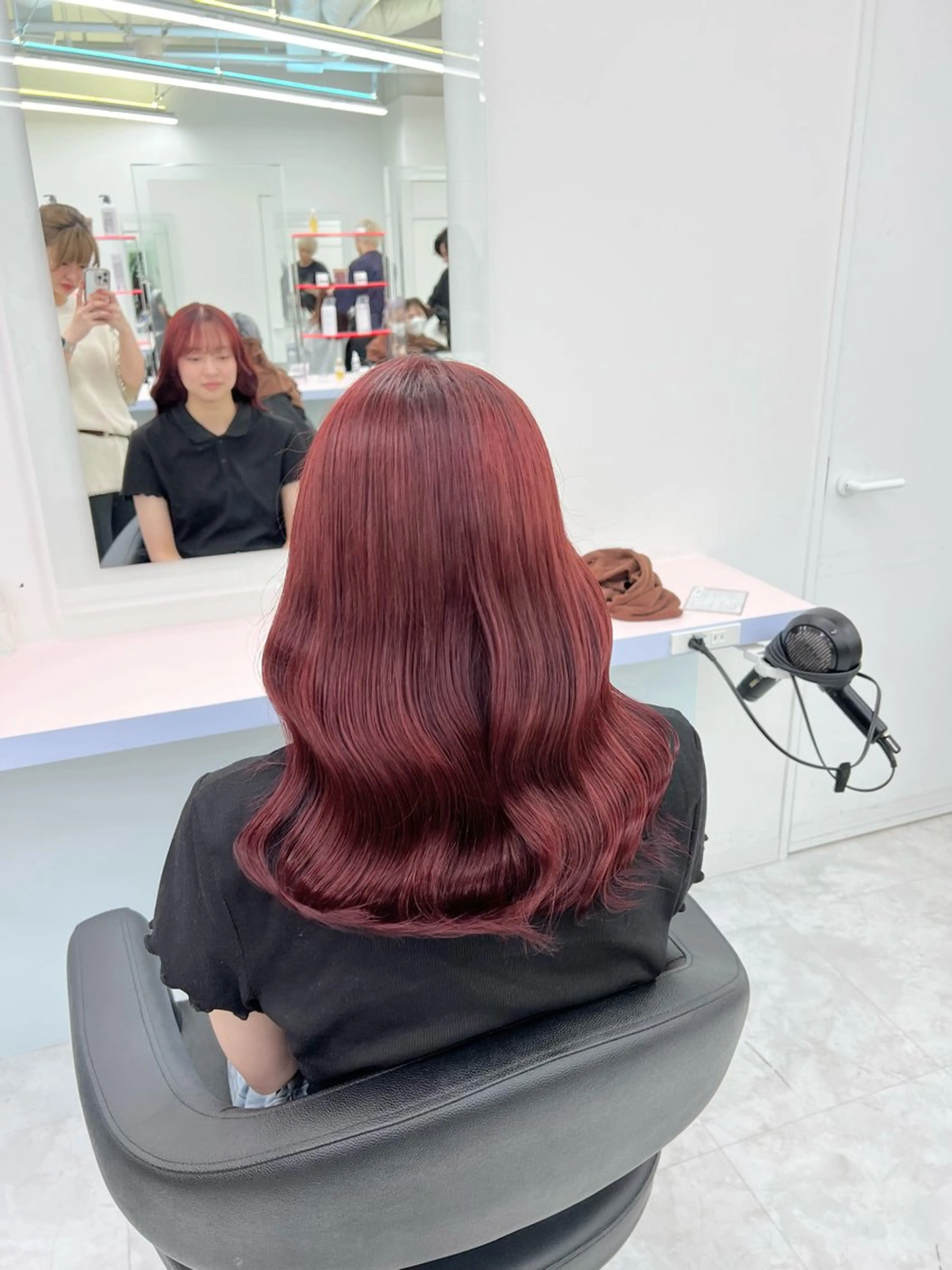 ミディアム カラー ブリーチ ケアブリーチ ダブルカラー イヤリングカラー インナーカラー ヘアカラー トリートメント ヘアセット カラー指名NO.1 🌈Neneのヘアスタイル