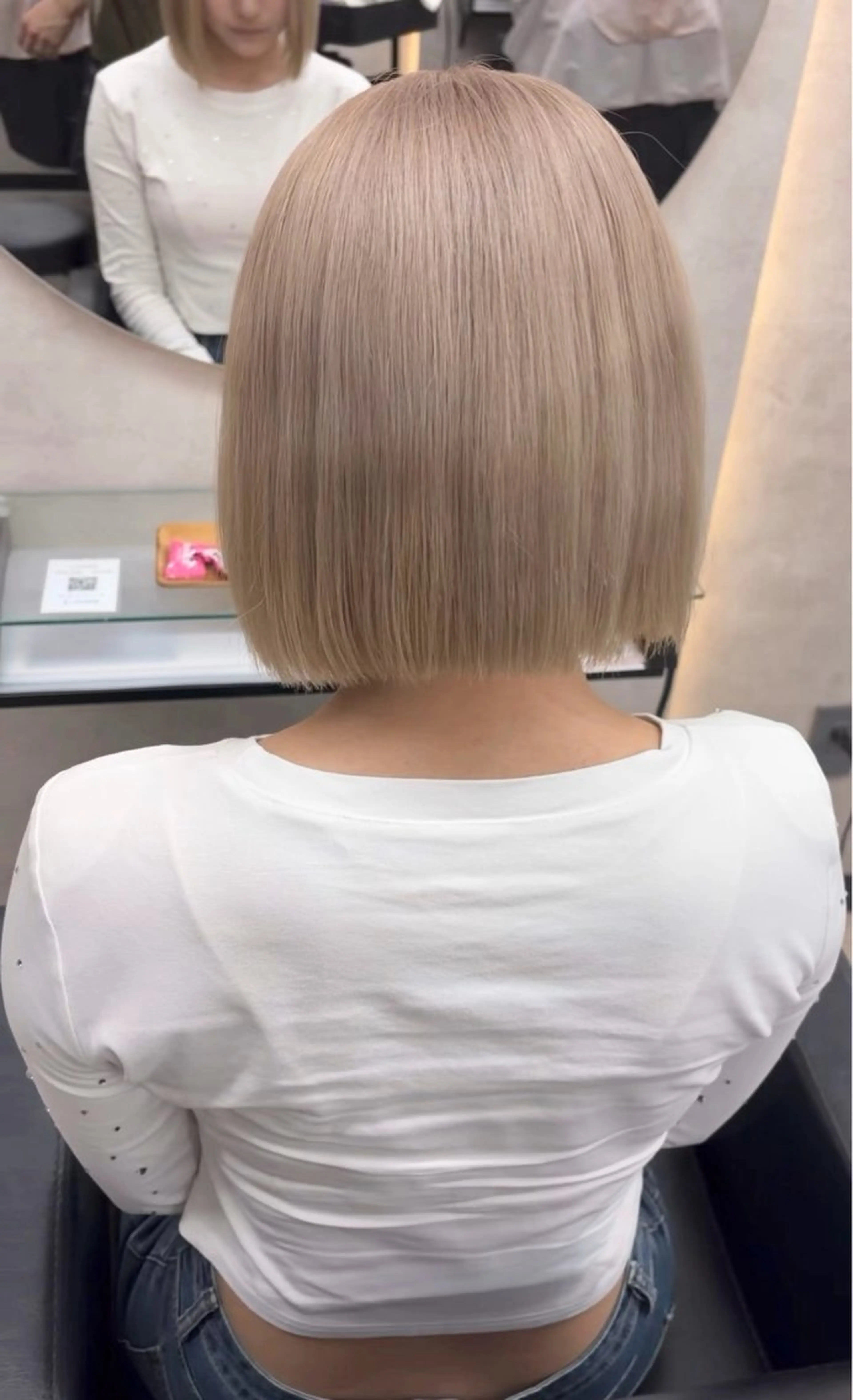 【ハイトーンボブもおすすめ💖】ダブルカラー（ブリーチあり）＋カット＋3stepトリートメントの写真