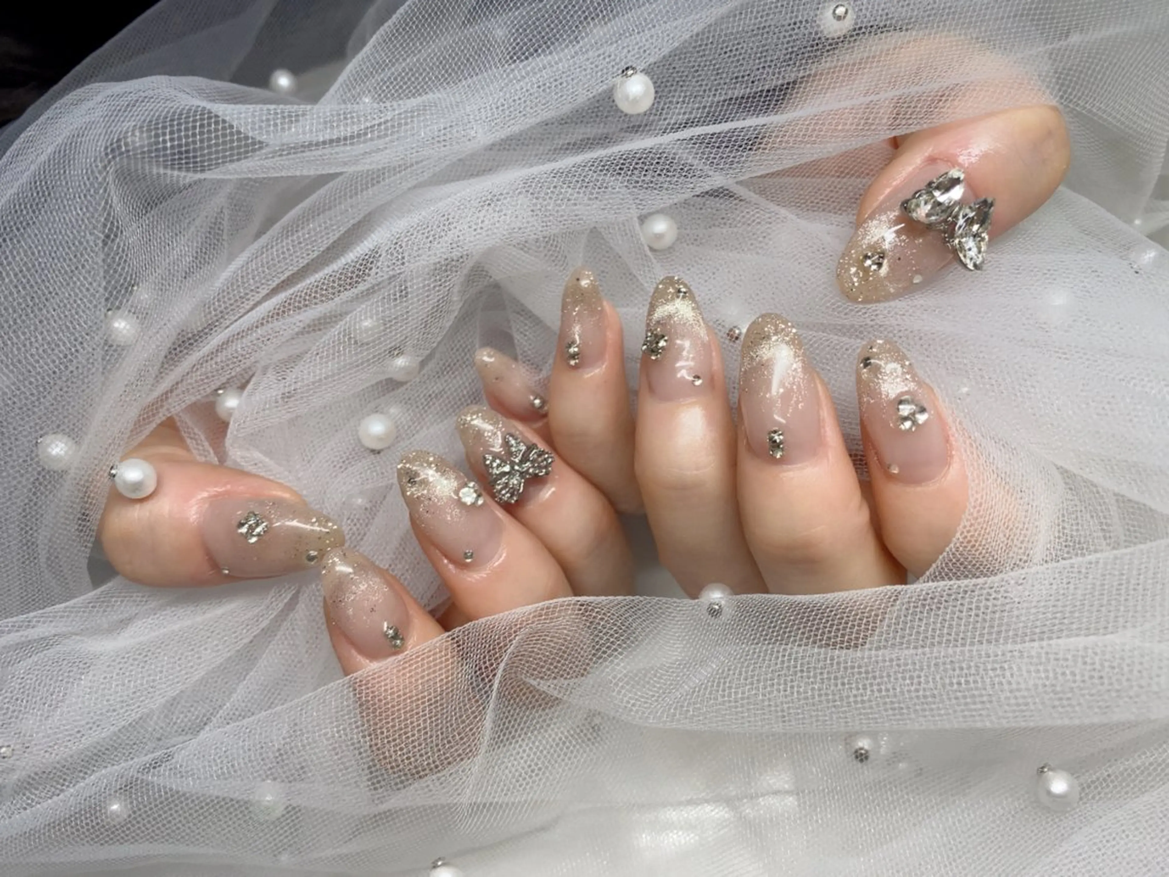 ネイル I-nailロング /ワンホン/キラキラのネイルデザイン