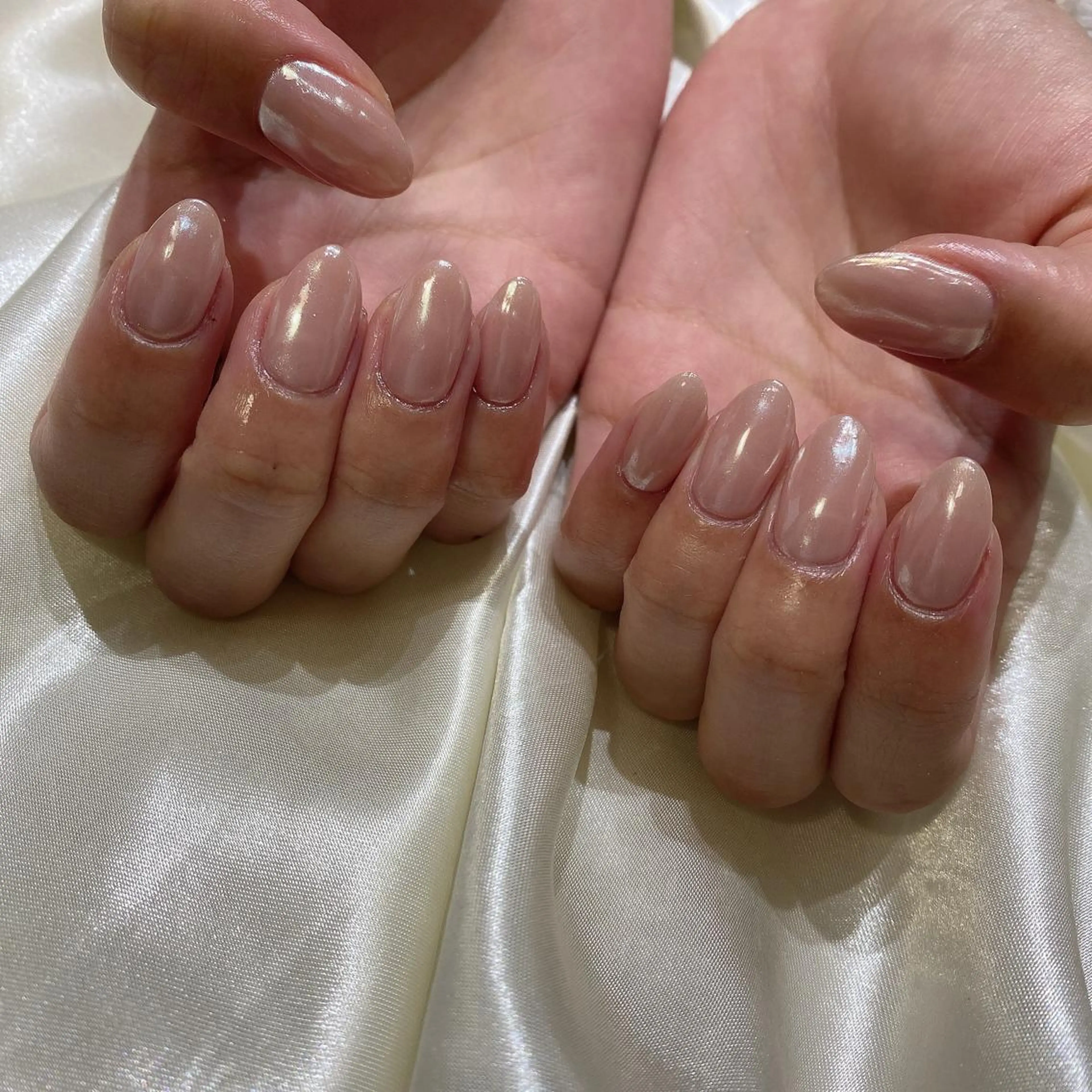 ネイル オーロラネイル ハンドネイル 西岡 杏のネイルデザイン