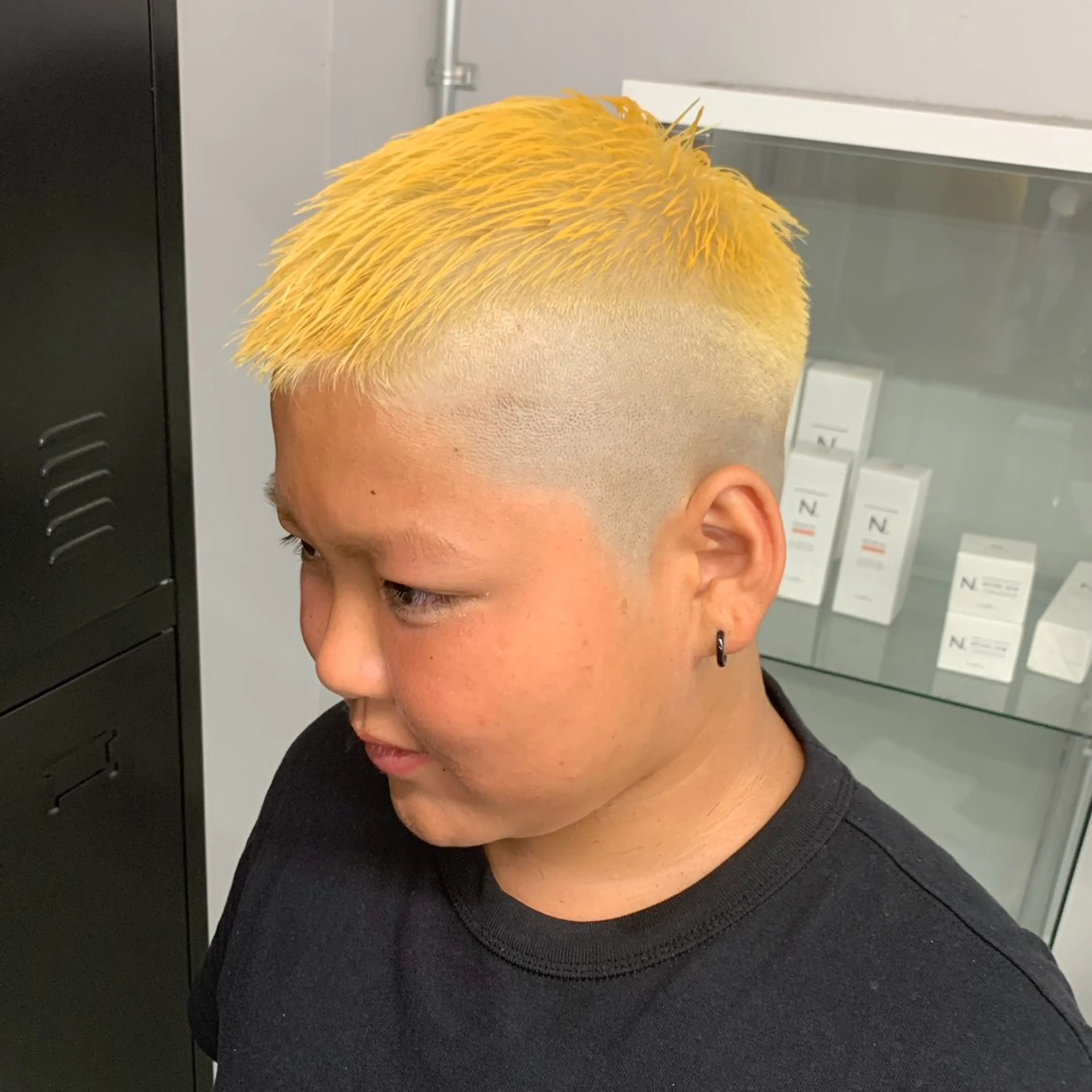 カラー メンズ メンズブリーチ フェードカット ブリーチ ヘアカラー #ケアブリーチ# MASAのヘアスタイル