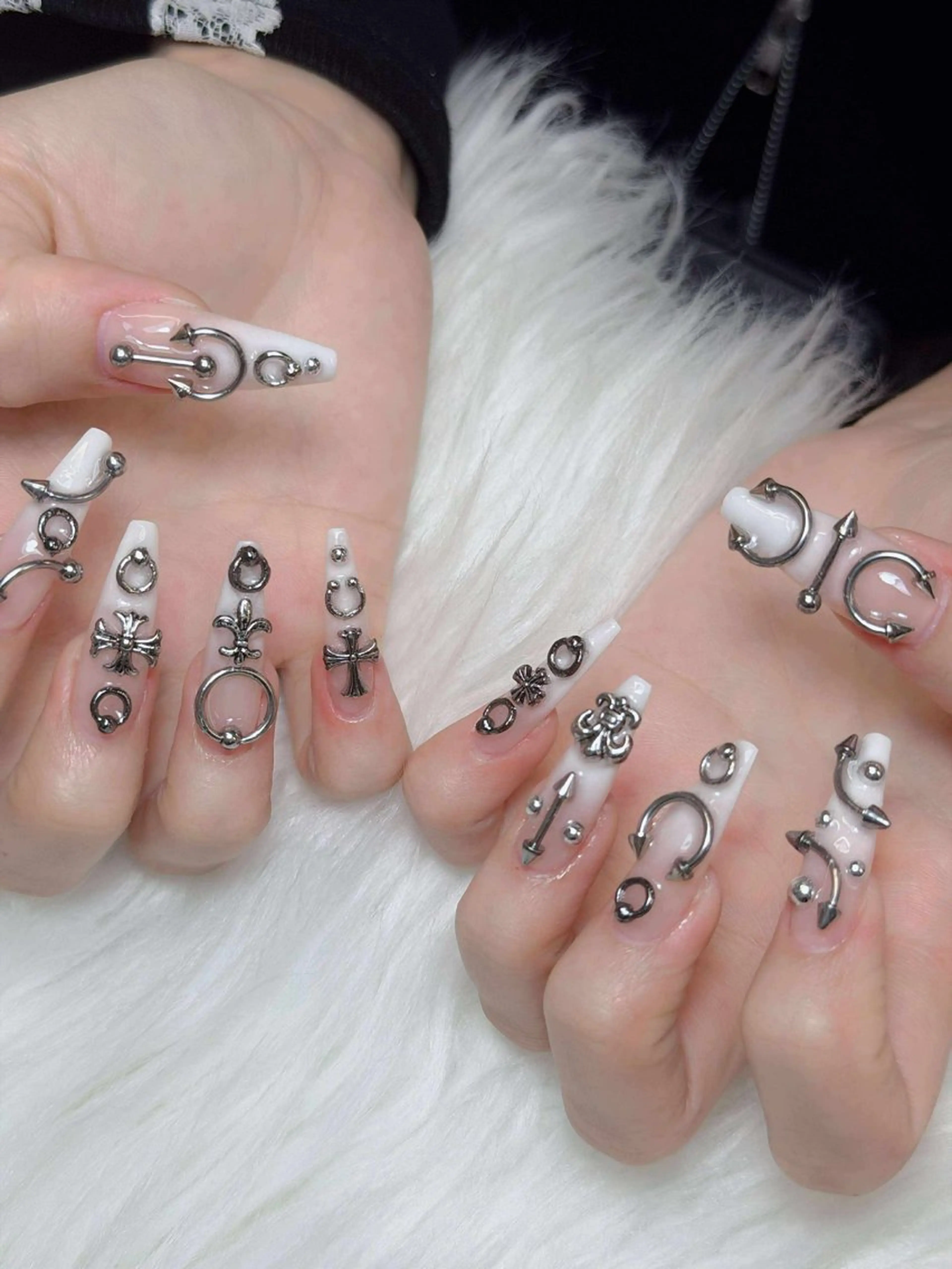 ネイル オーロラネイル チークネイル フットネイル フレンチネイル ハロウィン ハンドネイル Lumi Nail 新大久保3‘のネイルデザイン