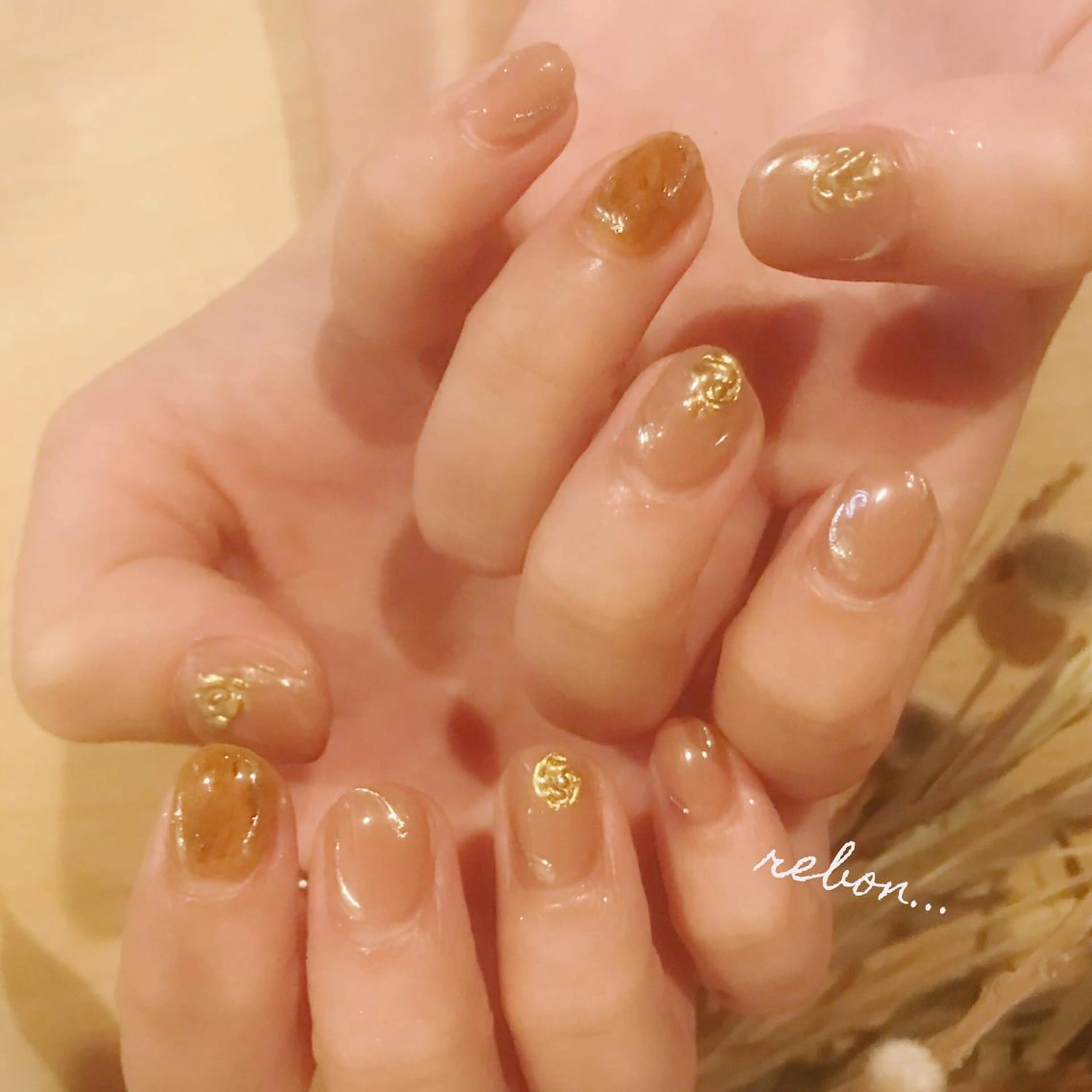 ネイル ハンドネイル フットネイル rebon＊ natsukiのネイルデザイン