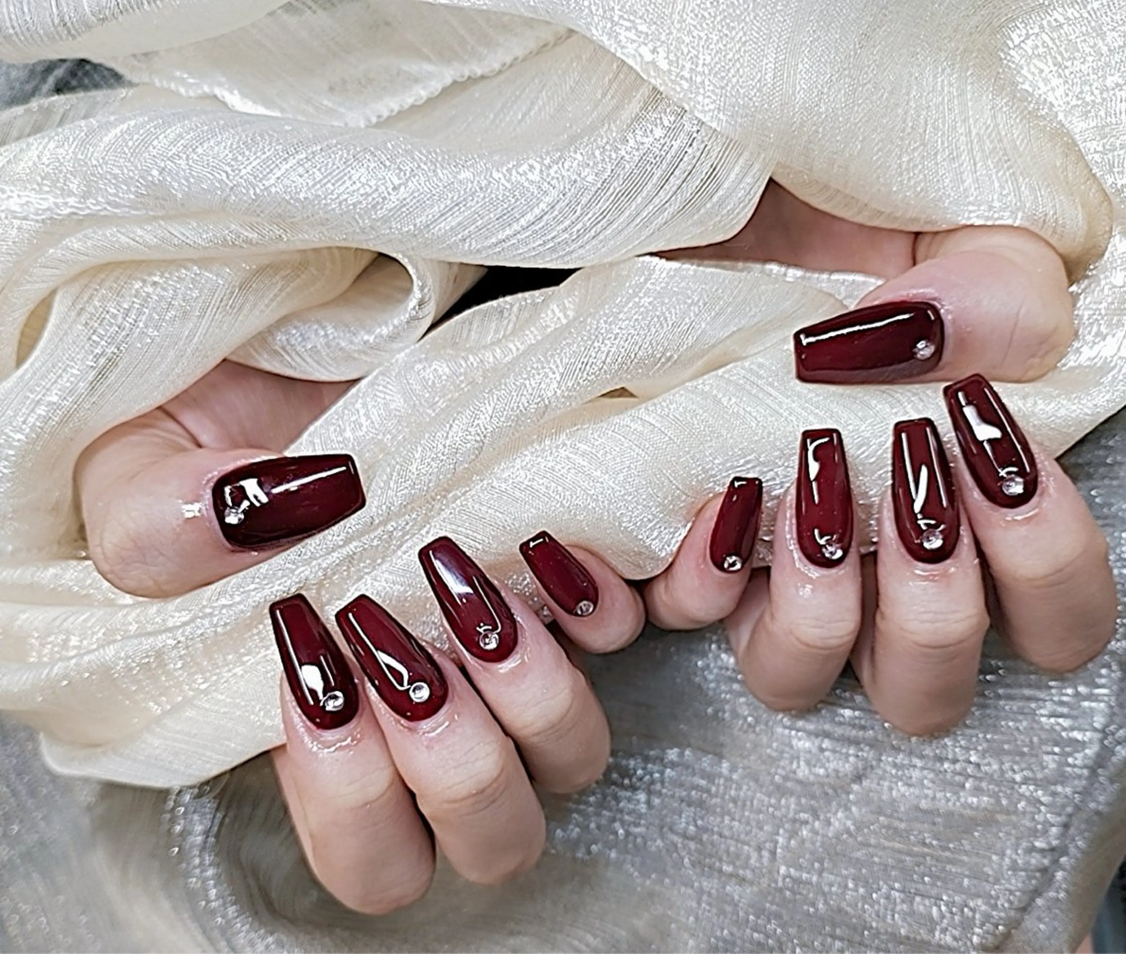 ネイル ハンドネイル 櫻井 ナナのネイルデザイン