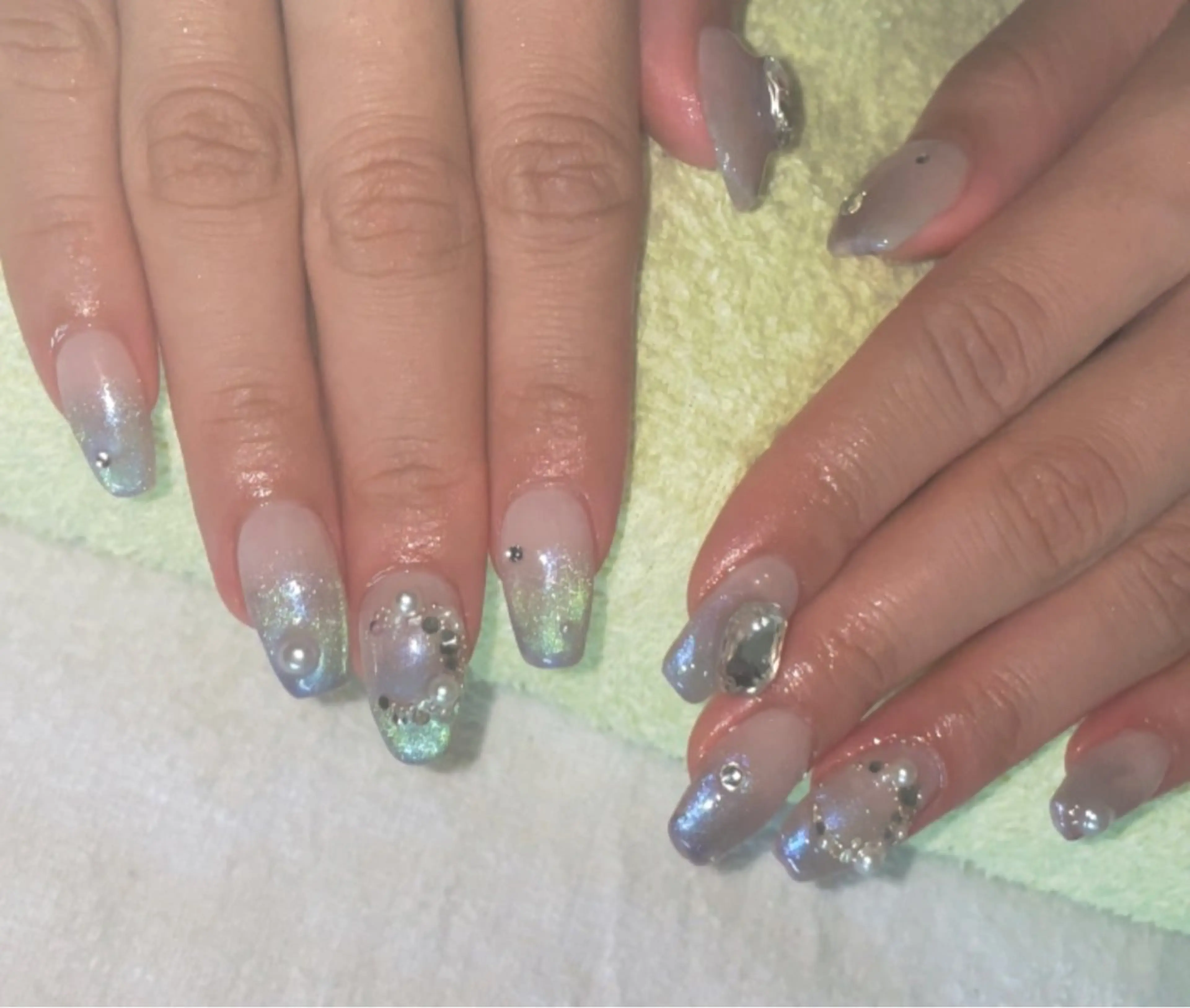 ネイル ブルー グラデーション キラキラネイル マグネットネイル ニュアンスネイル Ri-e's nailのネイルデザイン