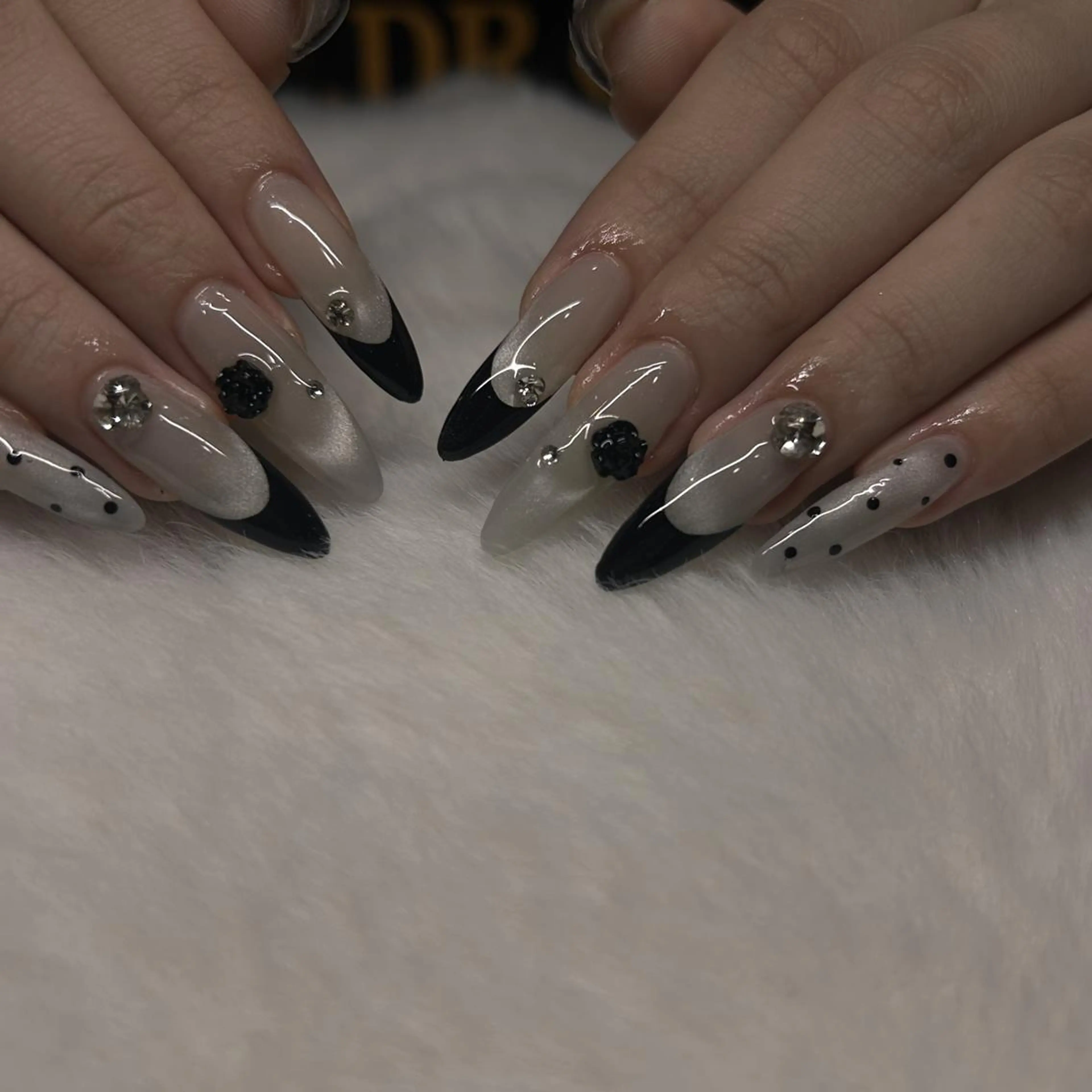 ネイル 持ち込み ハンドネイル Megu 【 cutill 】のネイルデザイン