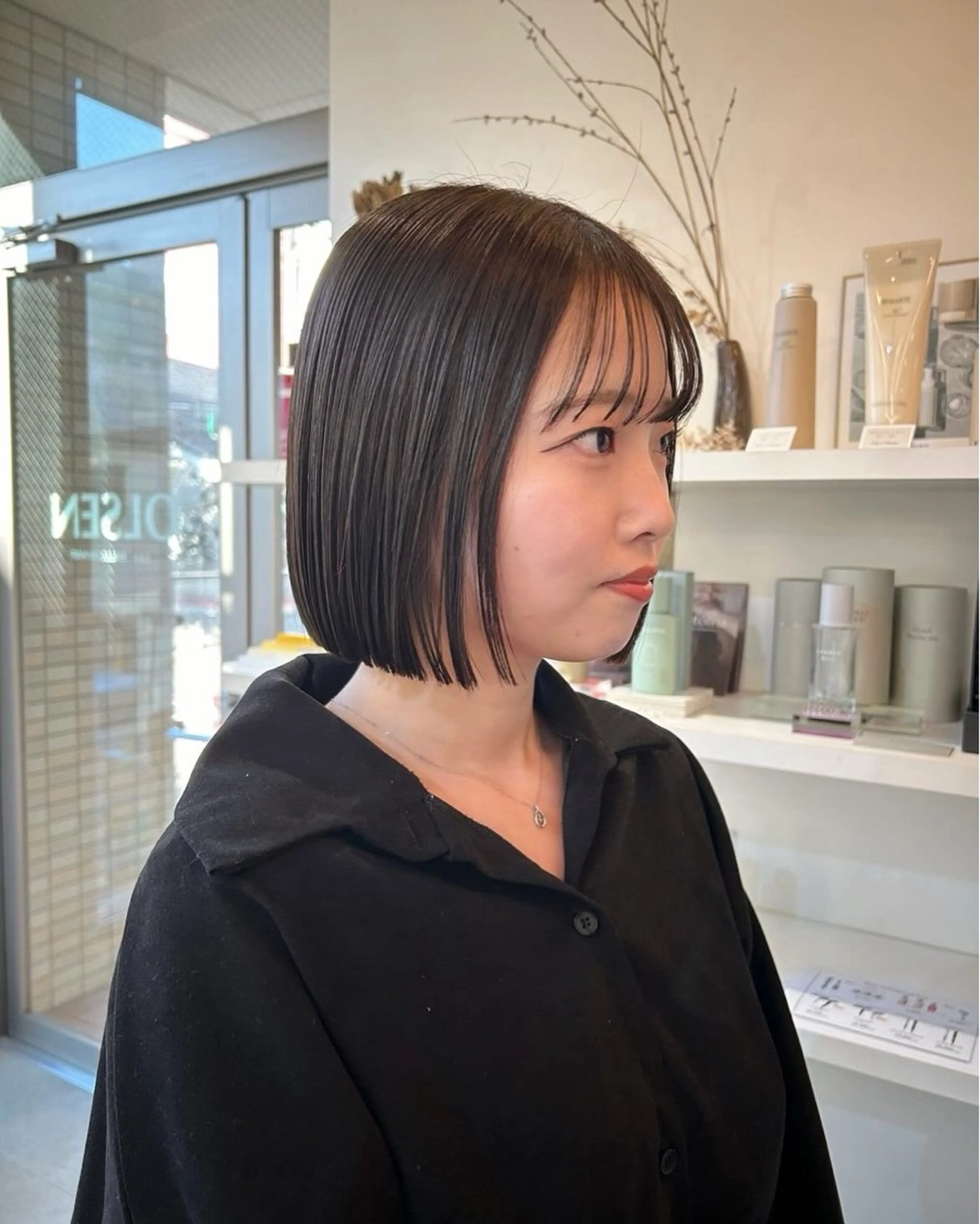 ショート ボブ カット OLSEN D.B.A BALLOON HAIR所属・表参道OLSEN✂︎ nanamiのヘアスタイル