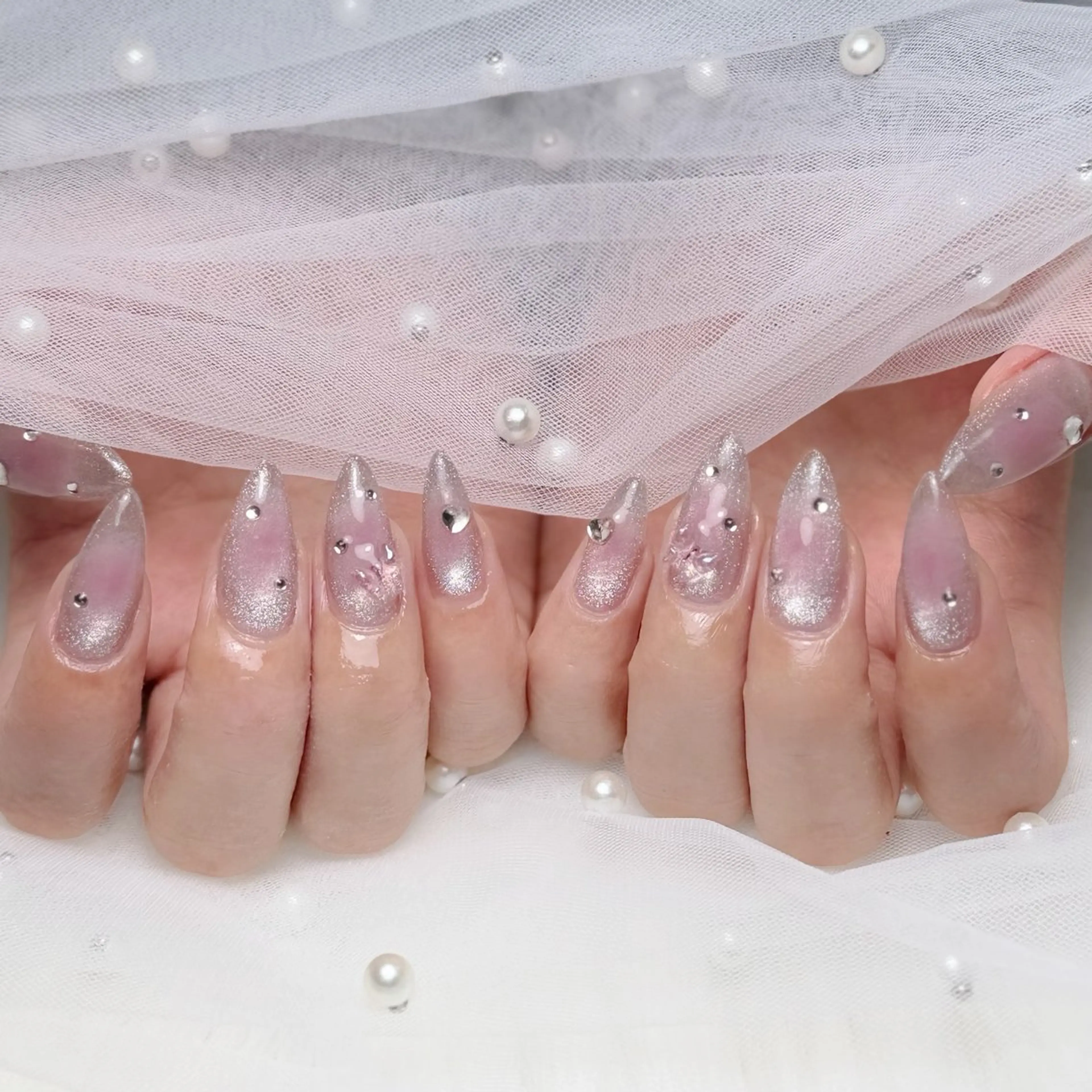 ネイル チークネイル 韓国ネイル マグネットネイル シンプルネイル ワンホンネイル ハンドネイル Beautiful Me 牛久店所属・Kudo Izumiのネイルデザイン