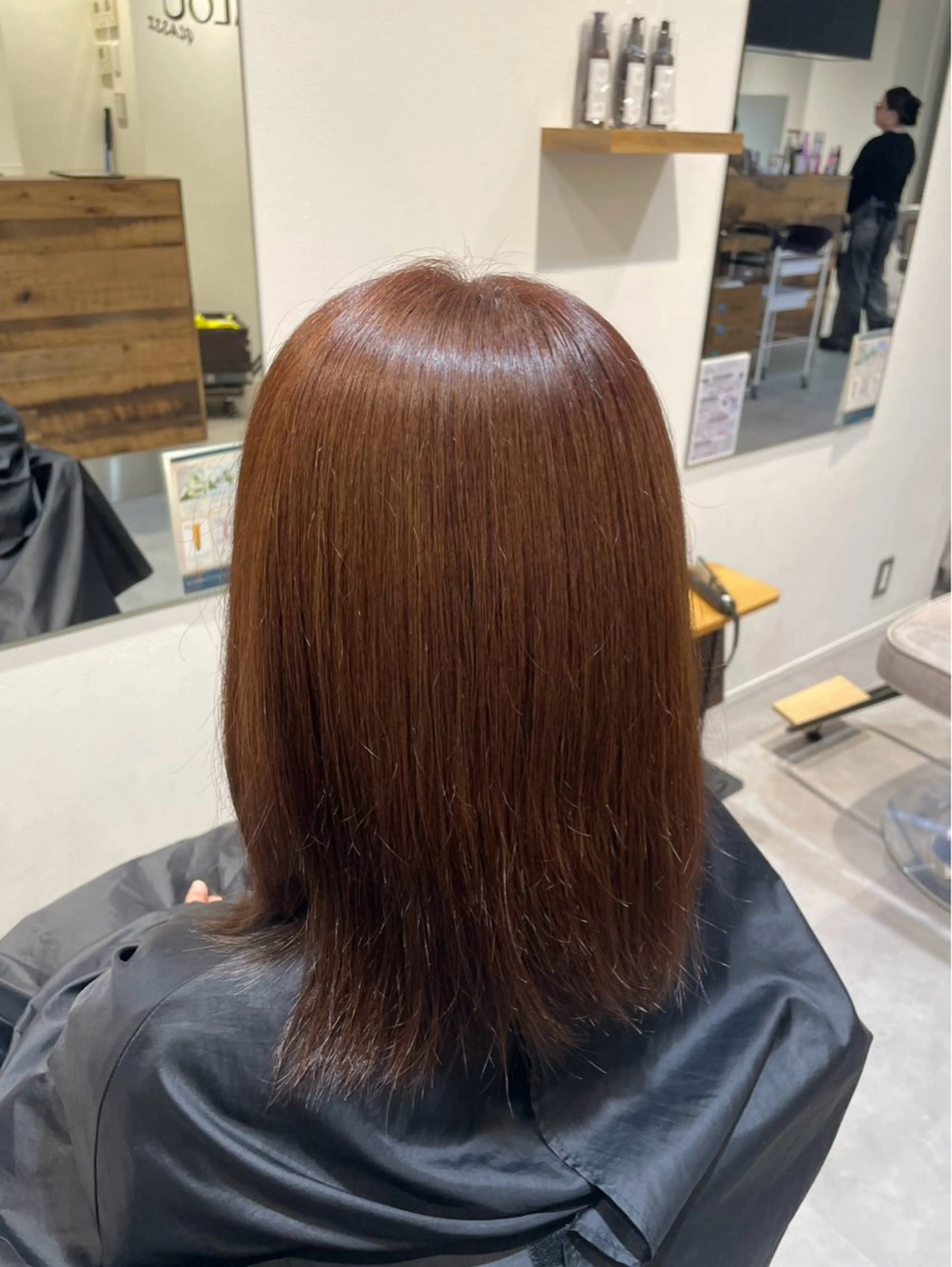 カラー ヘアカラー 小林 睦季のヘアスタイル