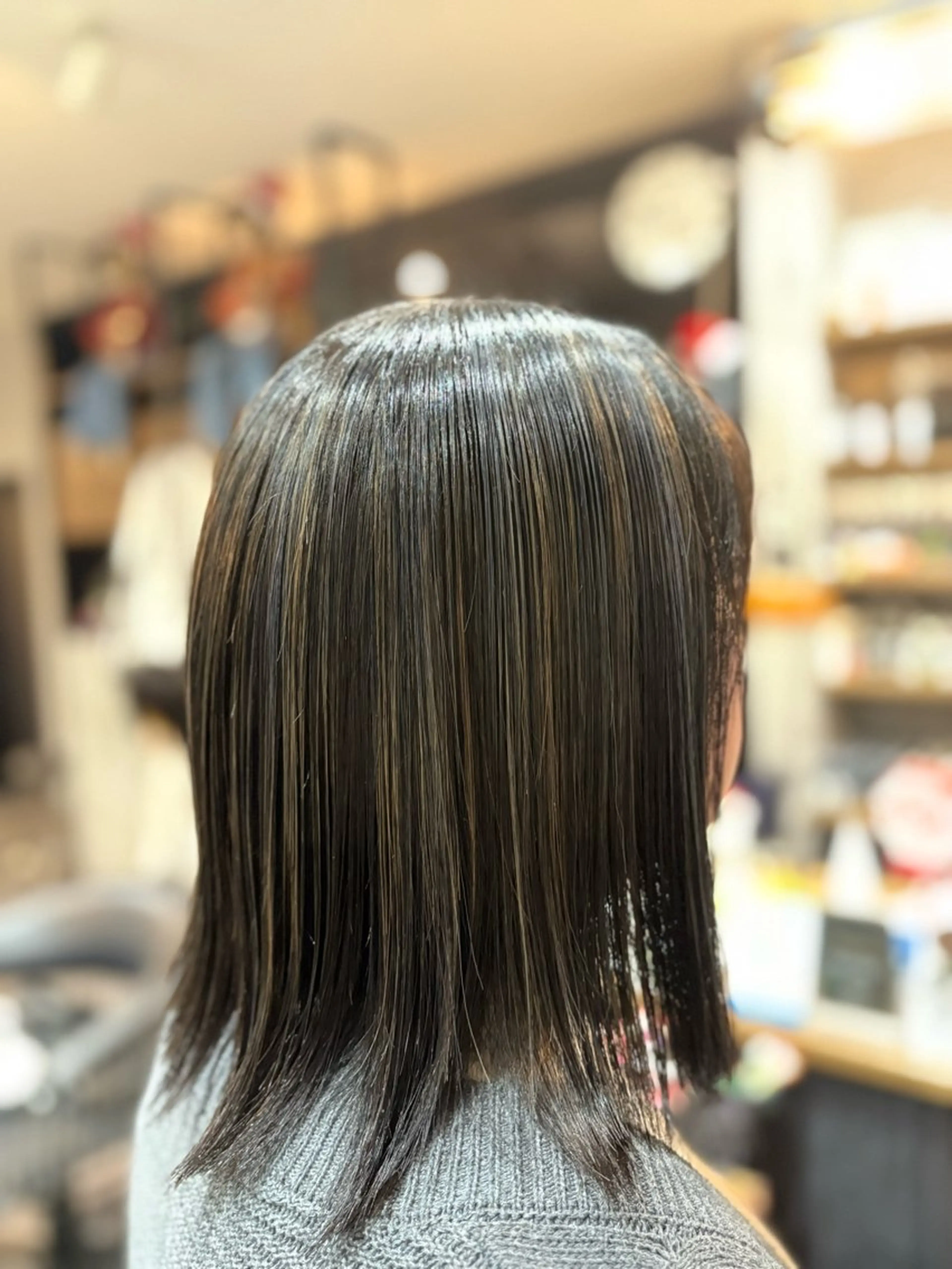 ミディアム ヘアカラー 矢野 夢果のヘアスタイル