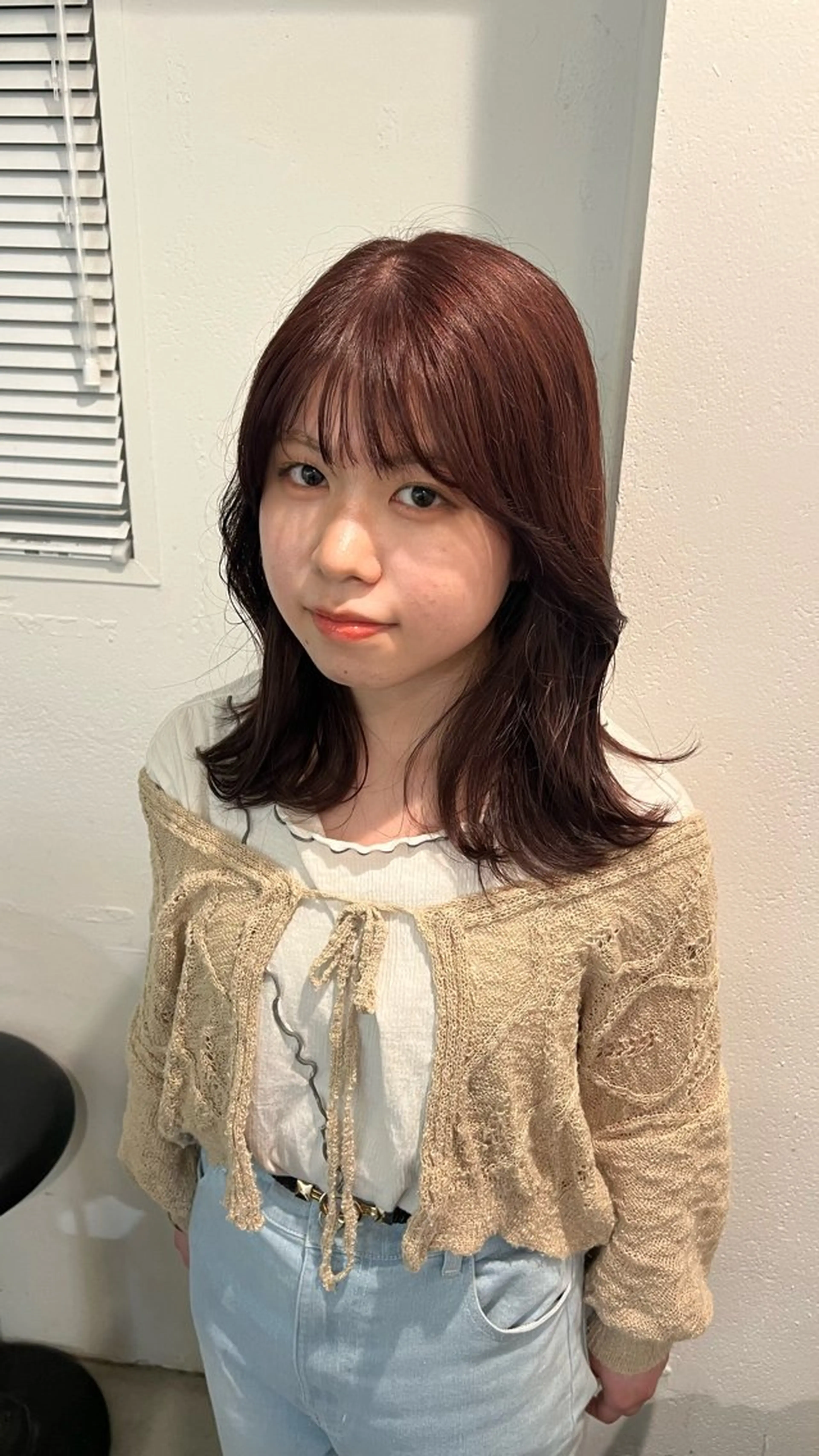 ミディアム 室屋 鈴音のヘアスタイル