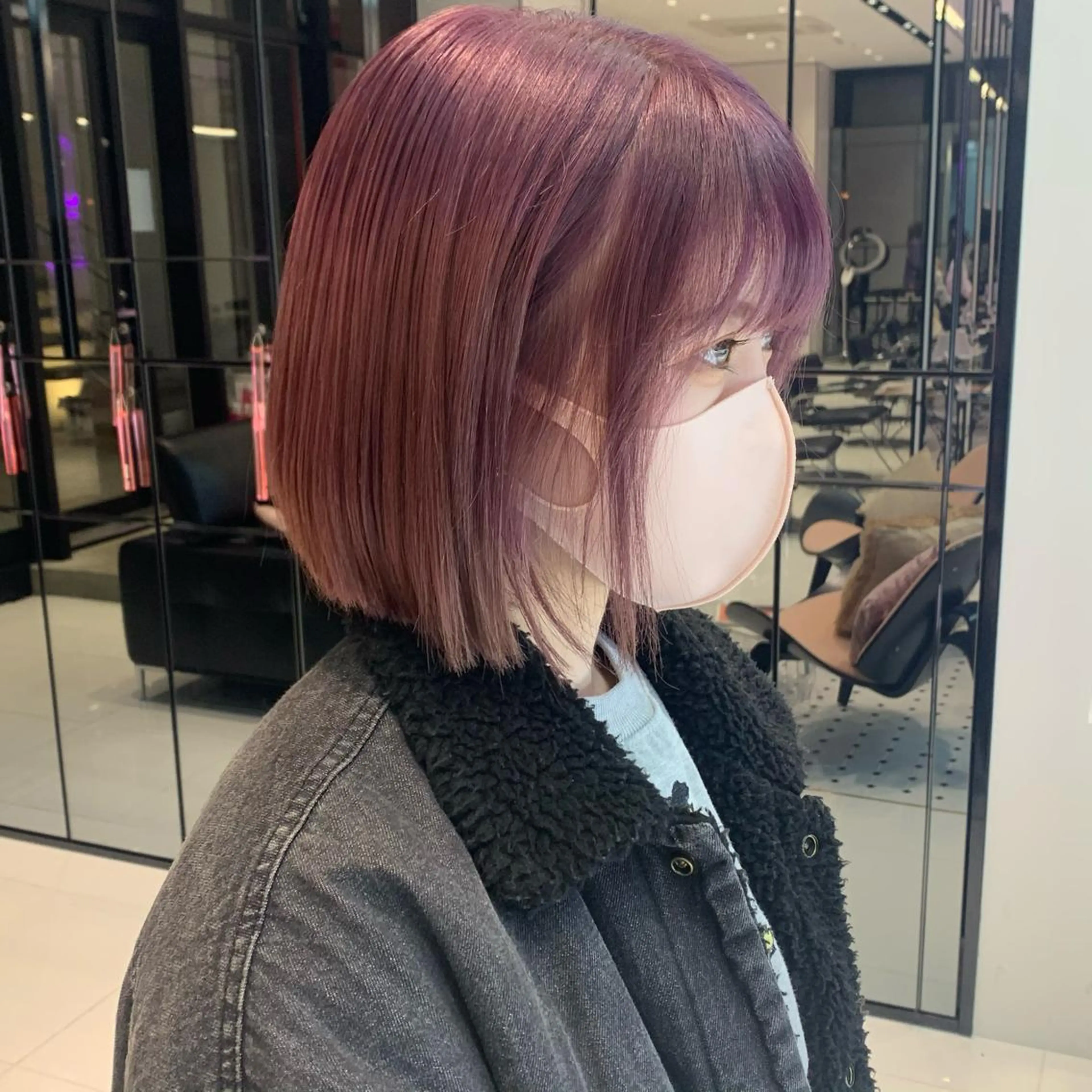 ショート カラー カシス ピンクカラー ハッシュカット/ハイ トーン/MANAMIのヘアスタイル