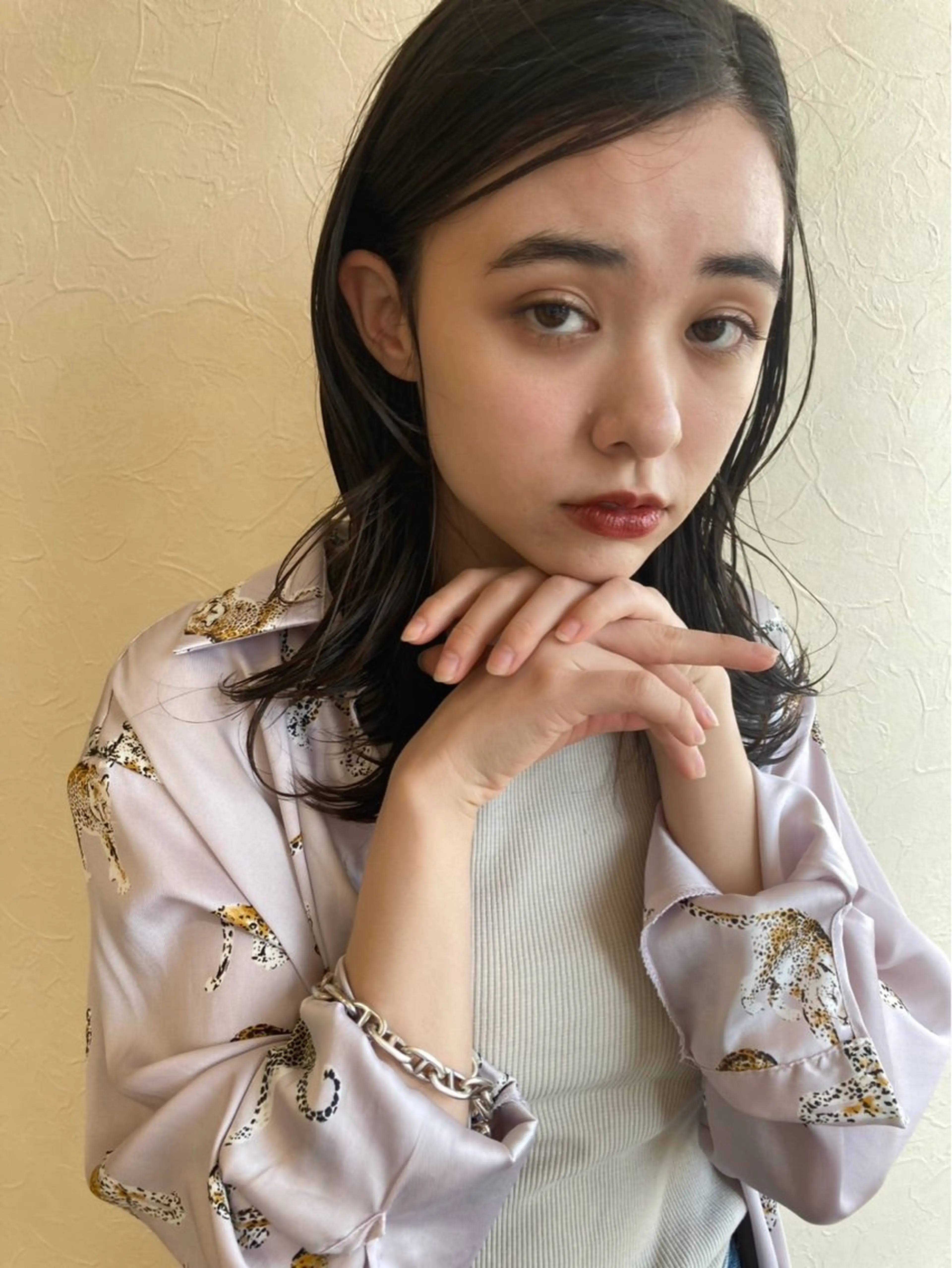 ミディアム カラー ミステローマ所属・位田 結実のヘアスタイル